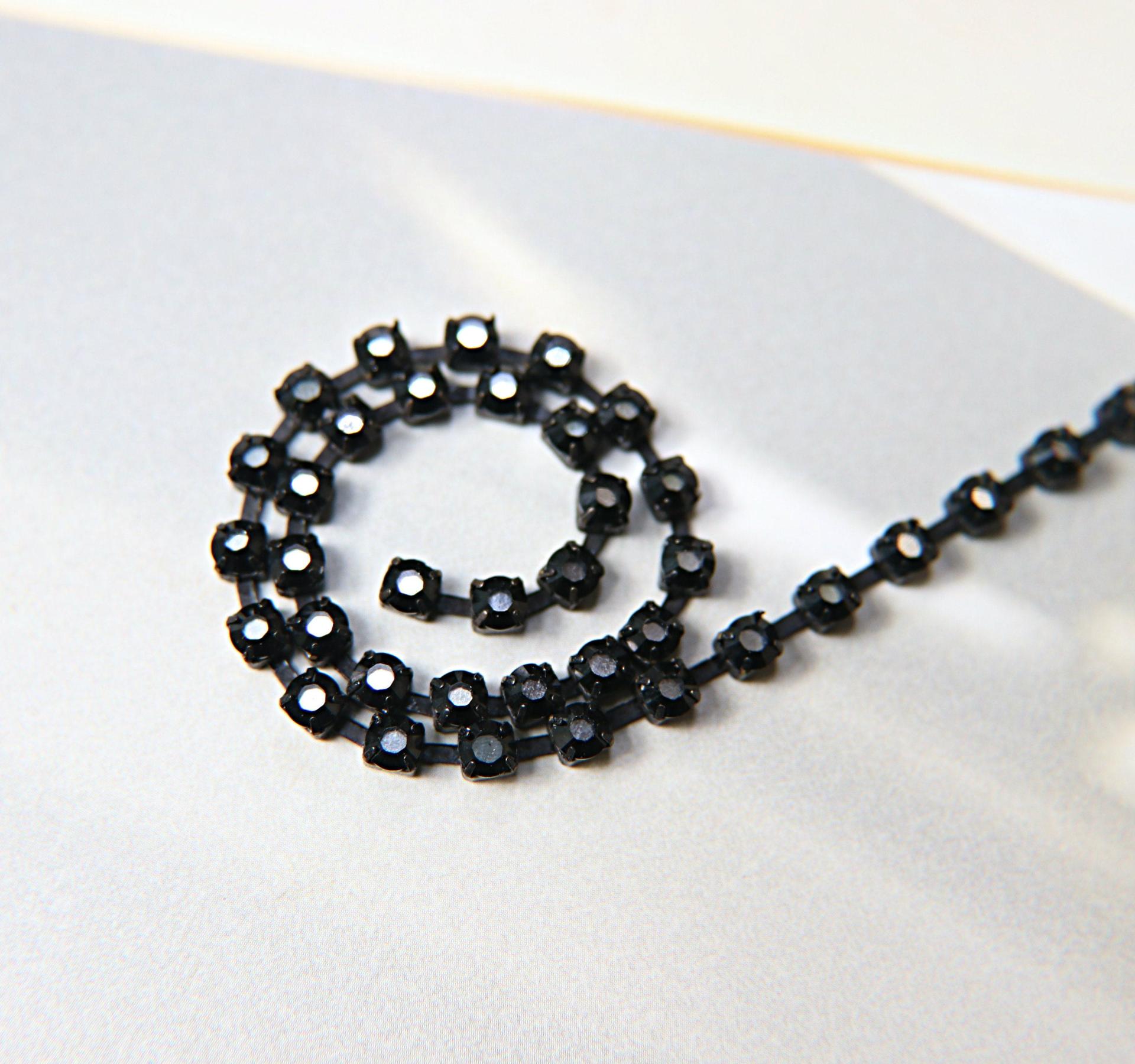 16ss Swarovski 2088 Chain in Flat Back Rare Cosmojet (4mm) 0.5/1/2/5 Meters Vintage Black Settings, decorations, craft supplies, designer
