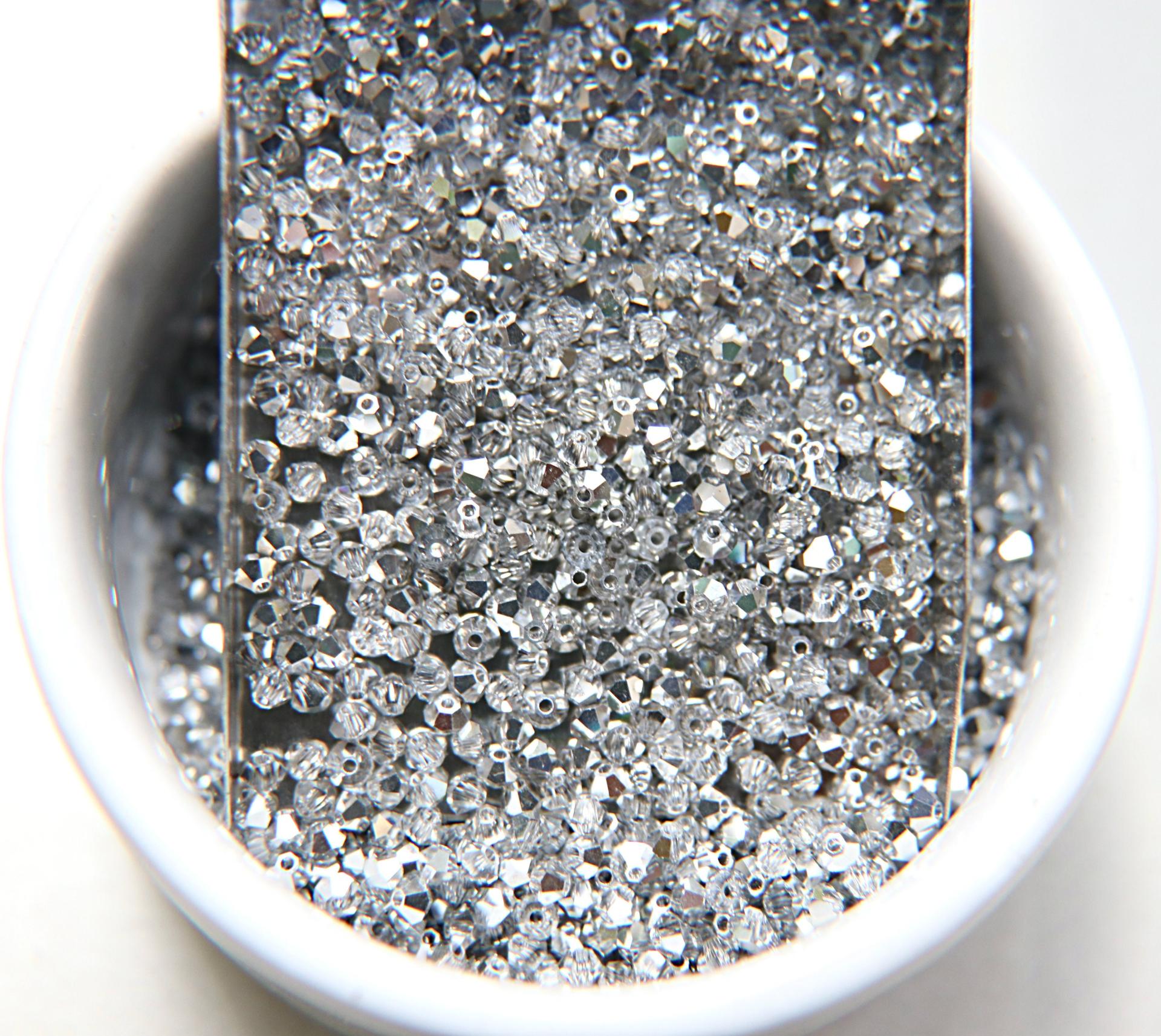 Swarovski (2.5mm) Crystal Metallic Crystal Comet Argent Light Bicones 36/72/144/432/1000 Pieces 5328