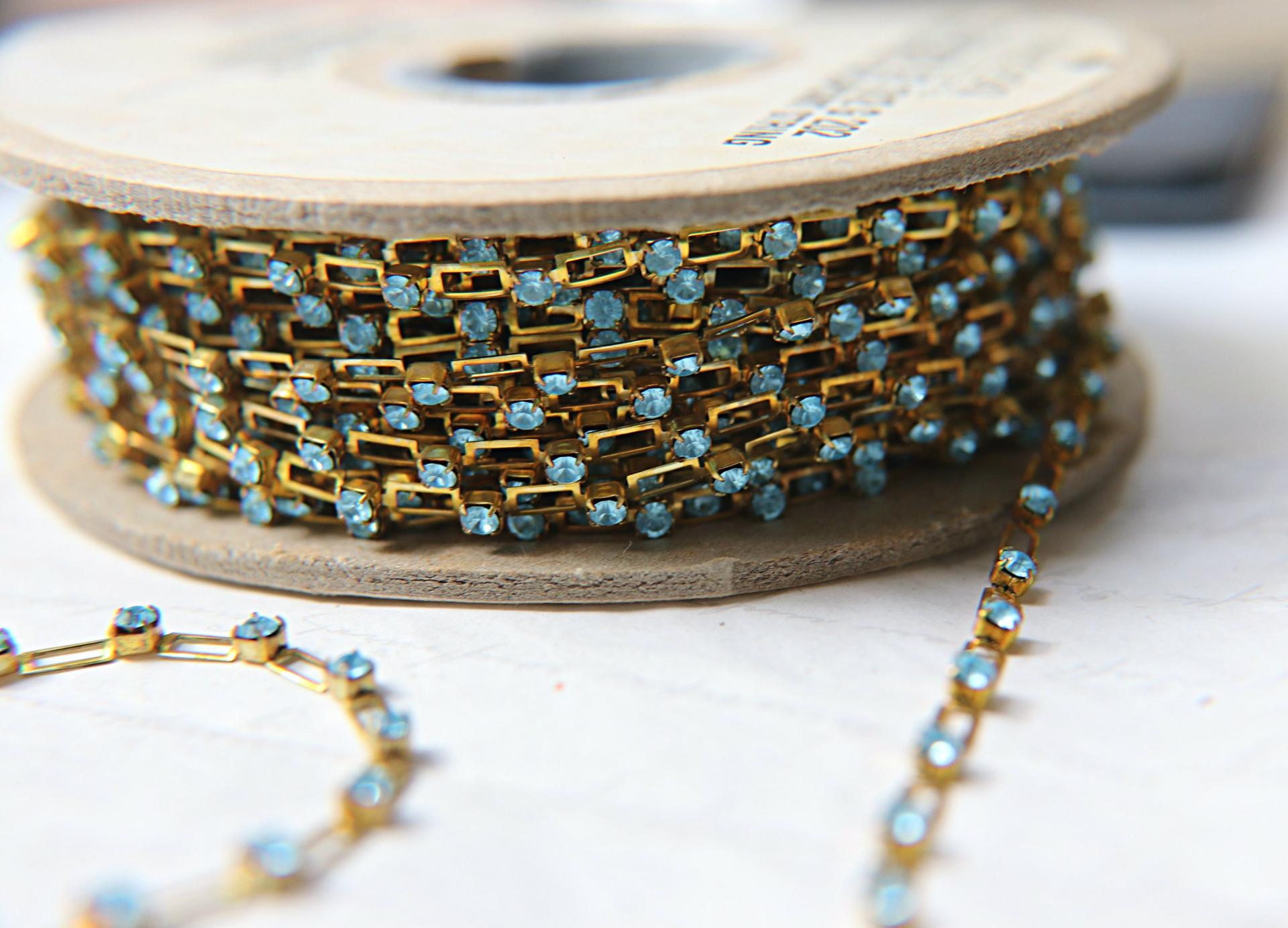 Vintage Swarovski Cupchains 272R4 - Round String 12ss in Aquamarine (3mm) 0.5/1/2/5 Meters