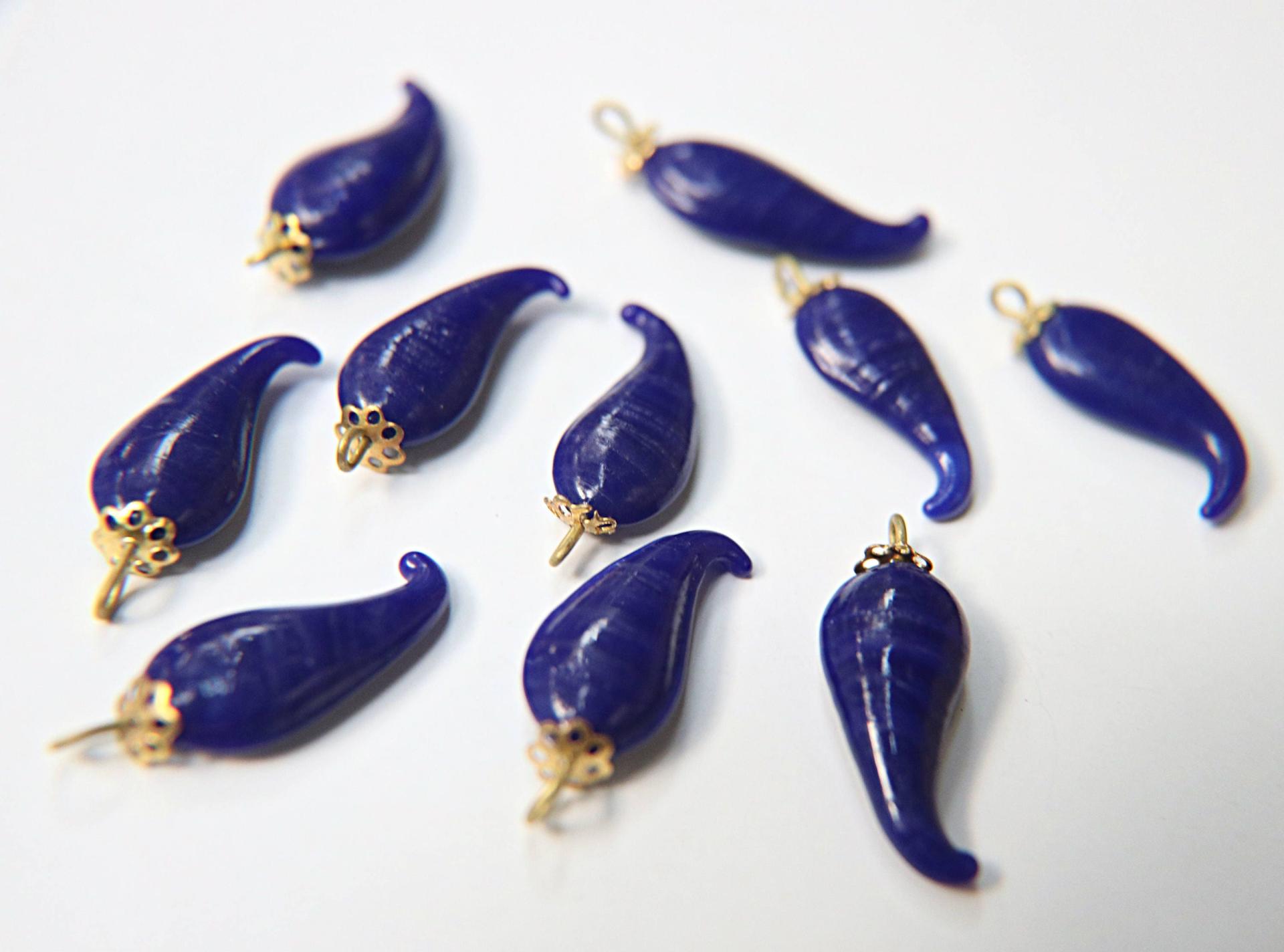 Vintage styled Chili Handmade Dangle in glass 25 mm long in Opaque Royal Blue (6 pieces)