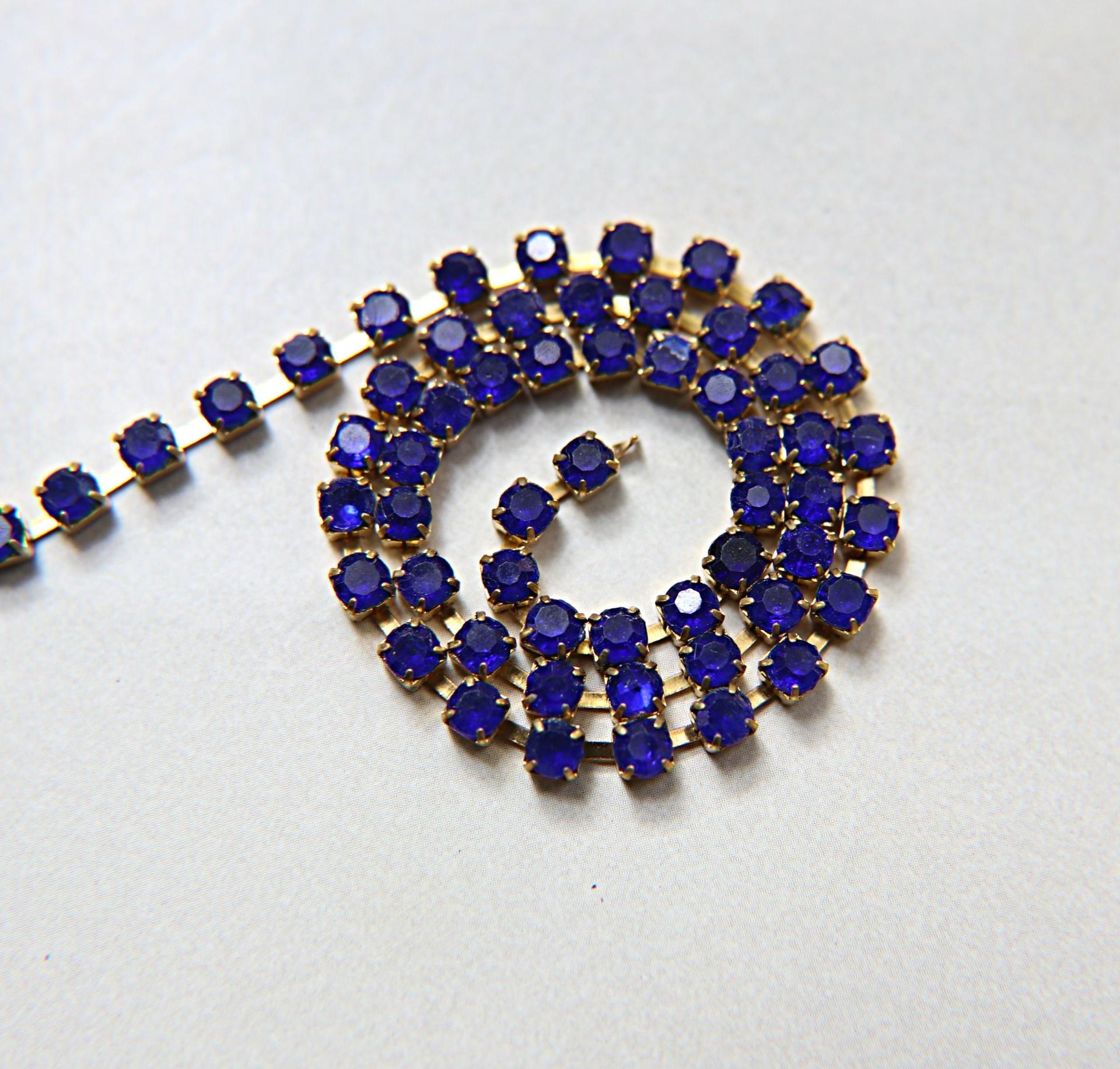 12 SS Rhinestone Chain Vintage Glass Pressed Chatons Royal Blue 3mm 1/2/5/15 Meters