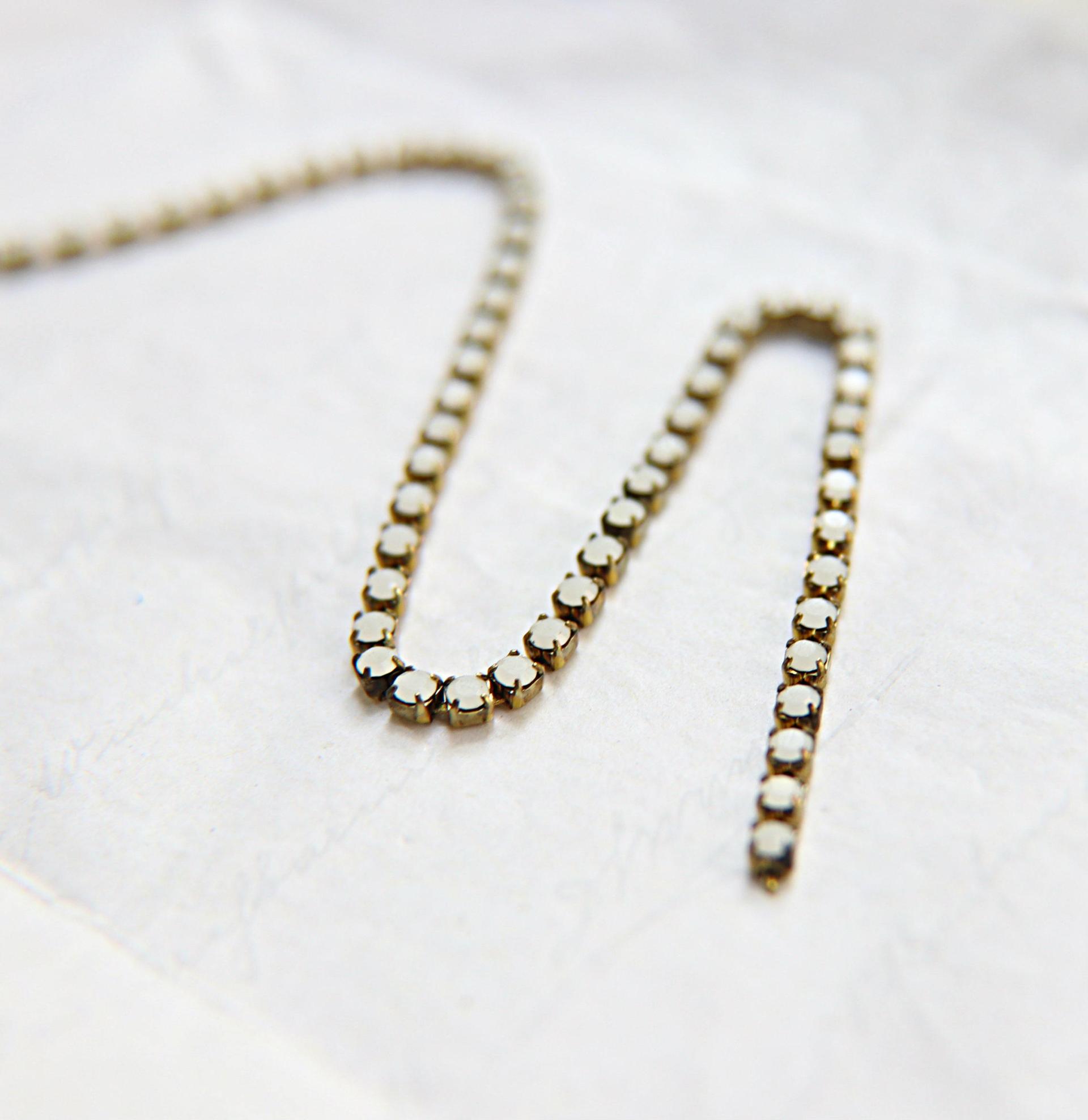 18pp Swarovski Vintage Chain in White Alabaster (2.5mm) 0.5/1/2/5 Meters Brass Settings Wedding Bridal Supplies|Jewelry Making|Decoration