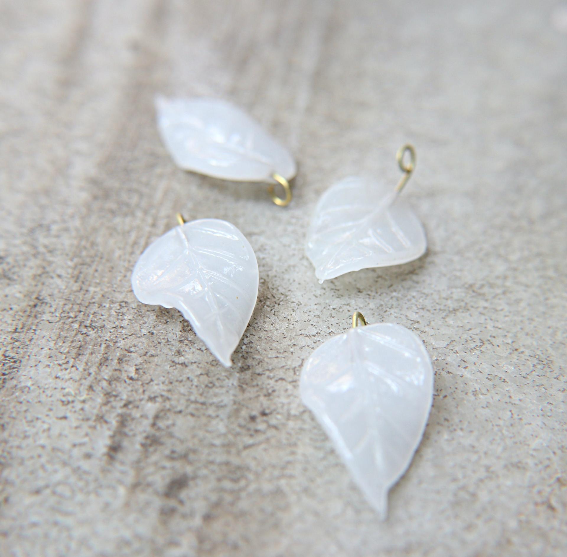 6 Iridescent White Alabaster Glass Leaf Drop Beads With Embedded Loop 35 x 17 MM Charms wedding decoration, vintage supply, jewelry making