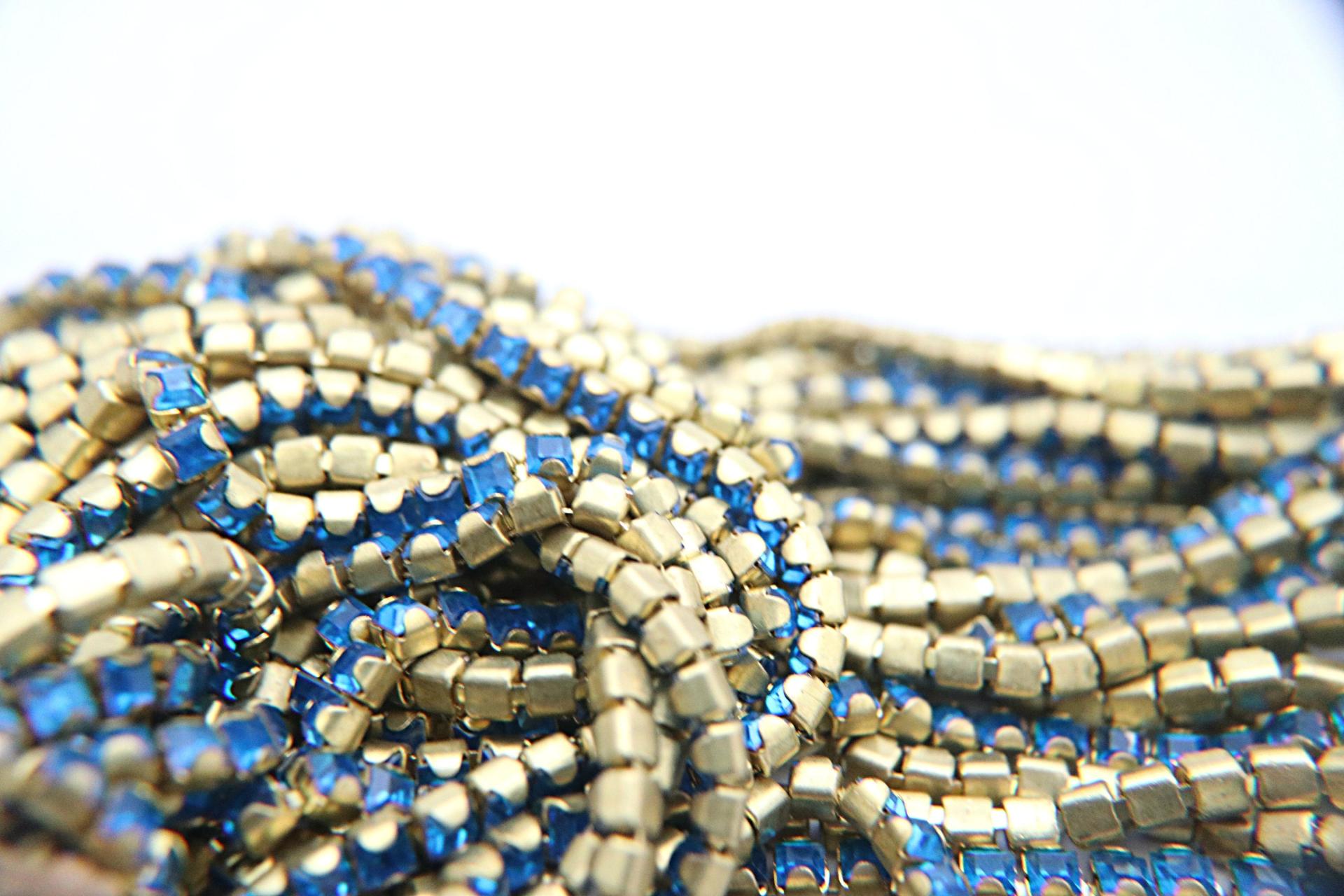 4mm Square Swarovski fancy Rhinestone Chain in Capri Blue 0.5/1 Meter Brass Settings Wedding Bridal Supplies|Decoration