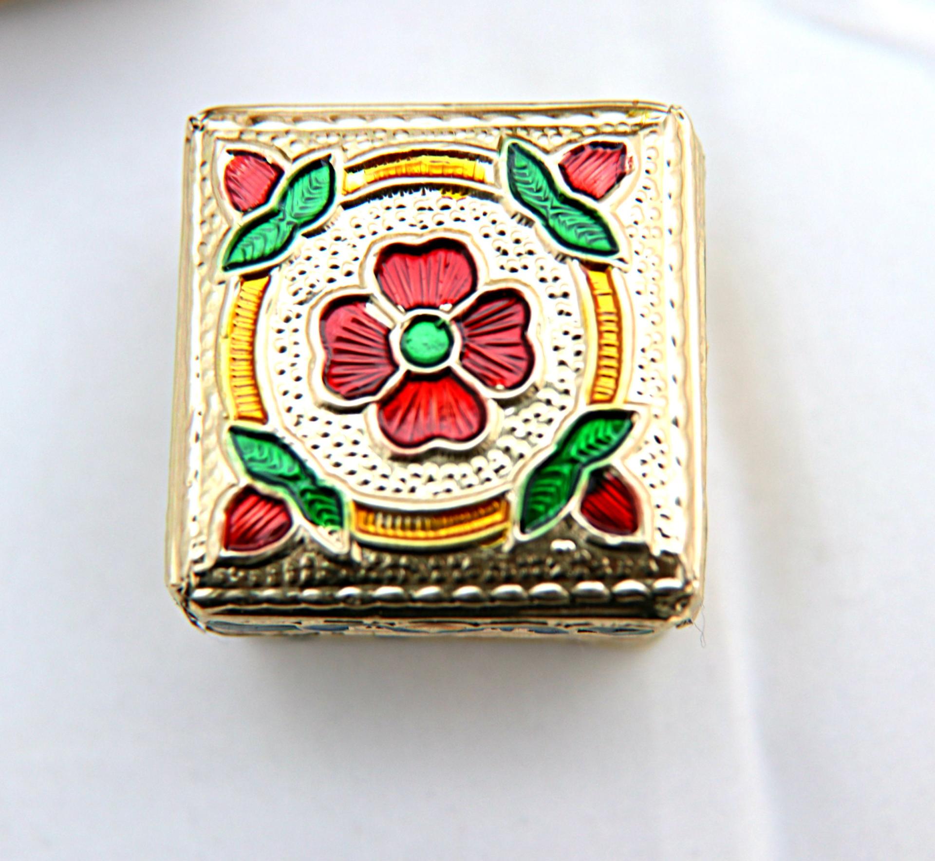 Little Metal covered vintage styled square gift box, hand painted pack