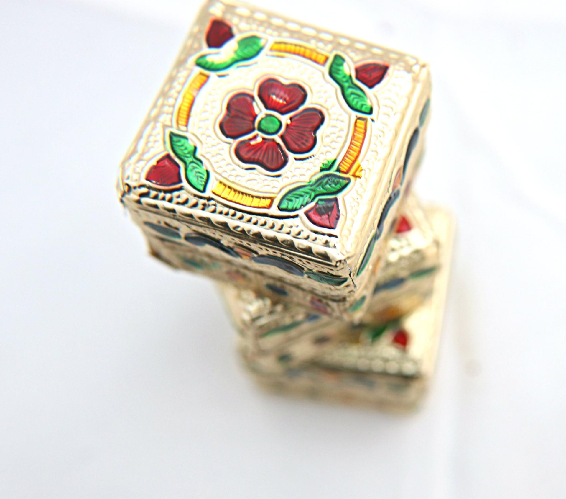 Little Metal covered vintage styled square gift box, hand painted pack