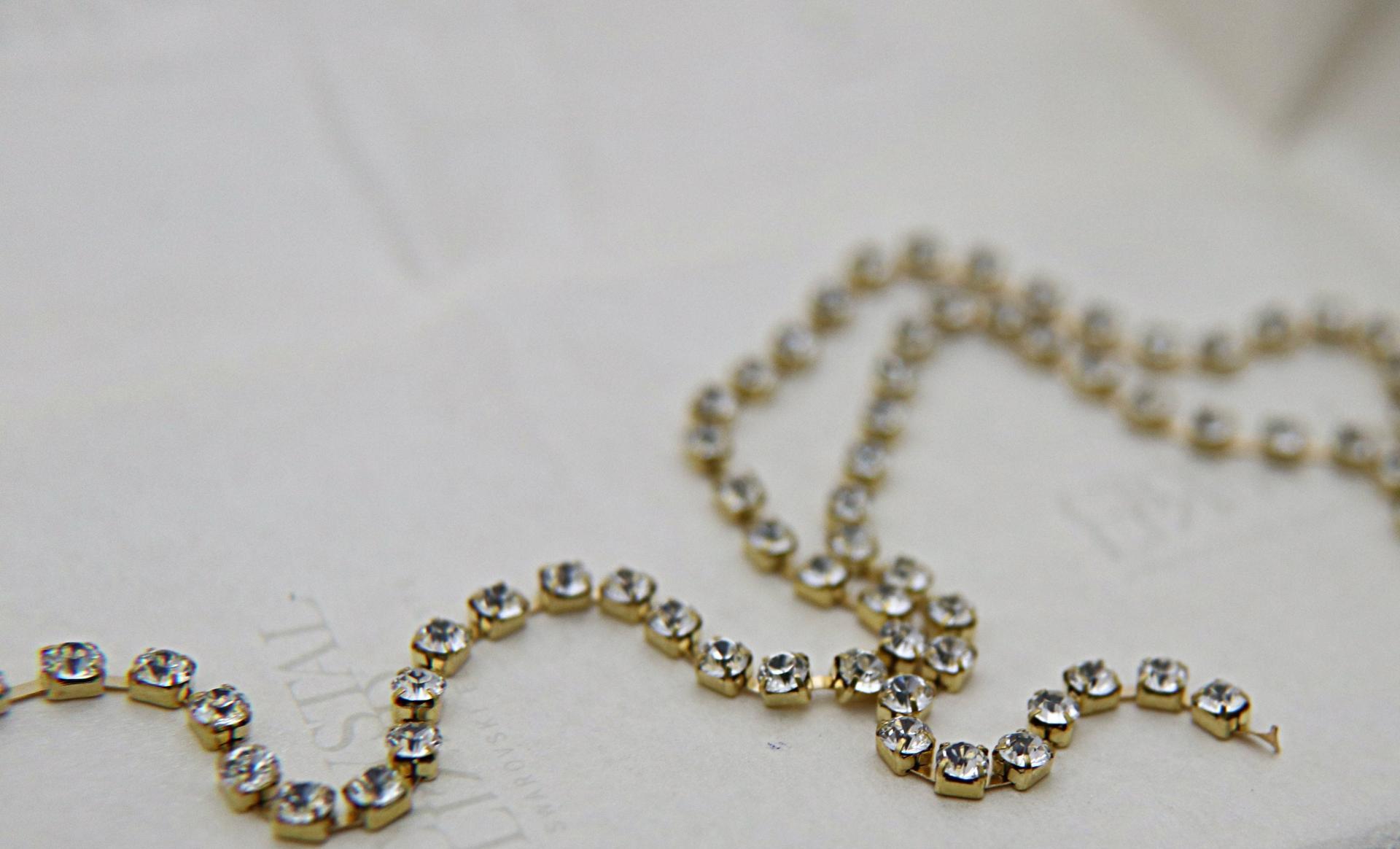 10/12 SS Swarovski Cup Chain in Crystal Xillion 3mm Made in Austria 0.5/1/2/5 Meters strass chains embroidery materials, wedding decorations