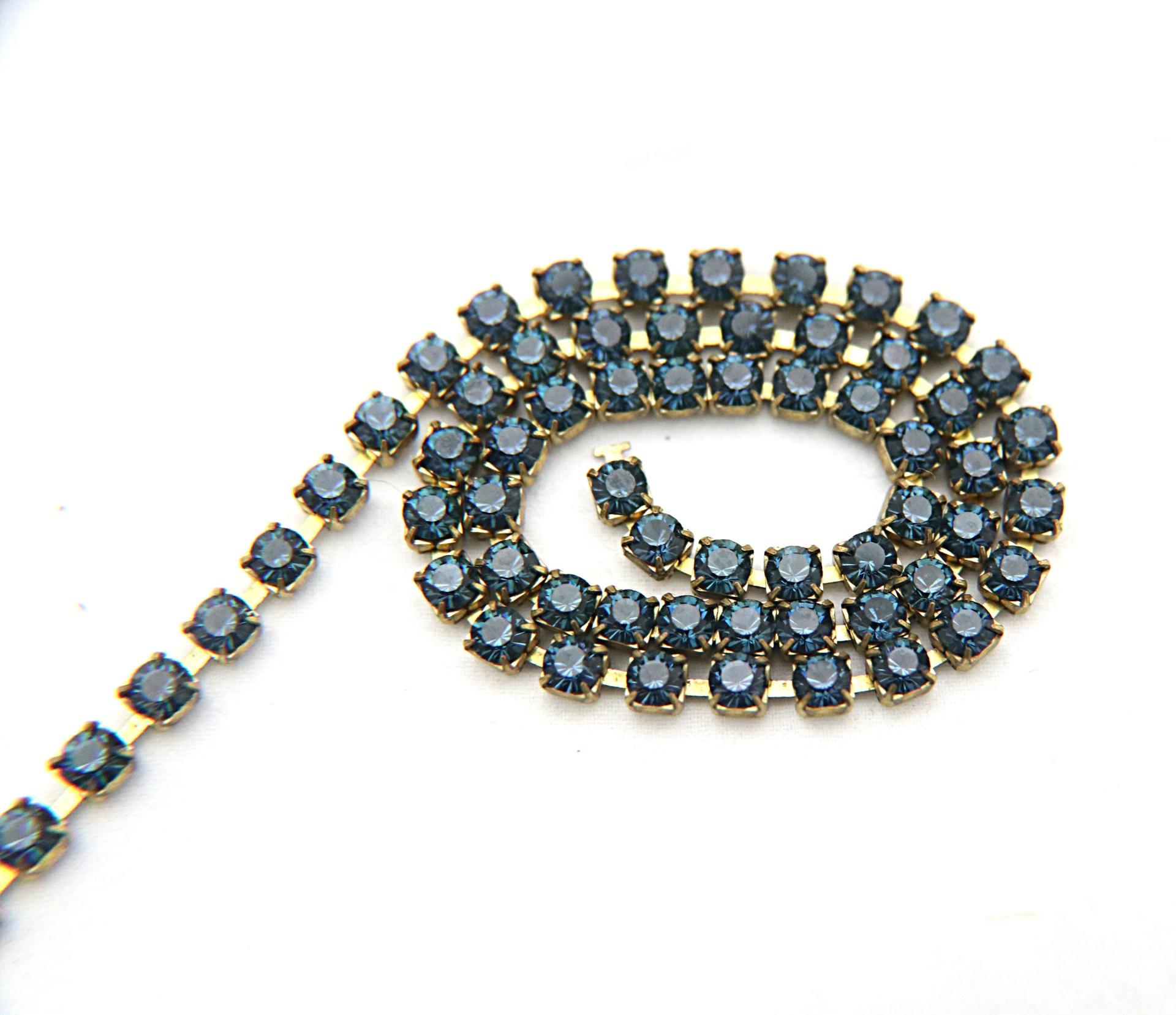 18SS Swarovski Vintage Rhinestone Chain Emerald/Smoked Topaz/Olivine/Montana 4.2mm embroidery materials, jewelry making, vintage findings