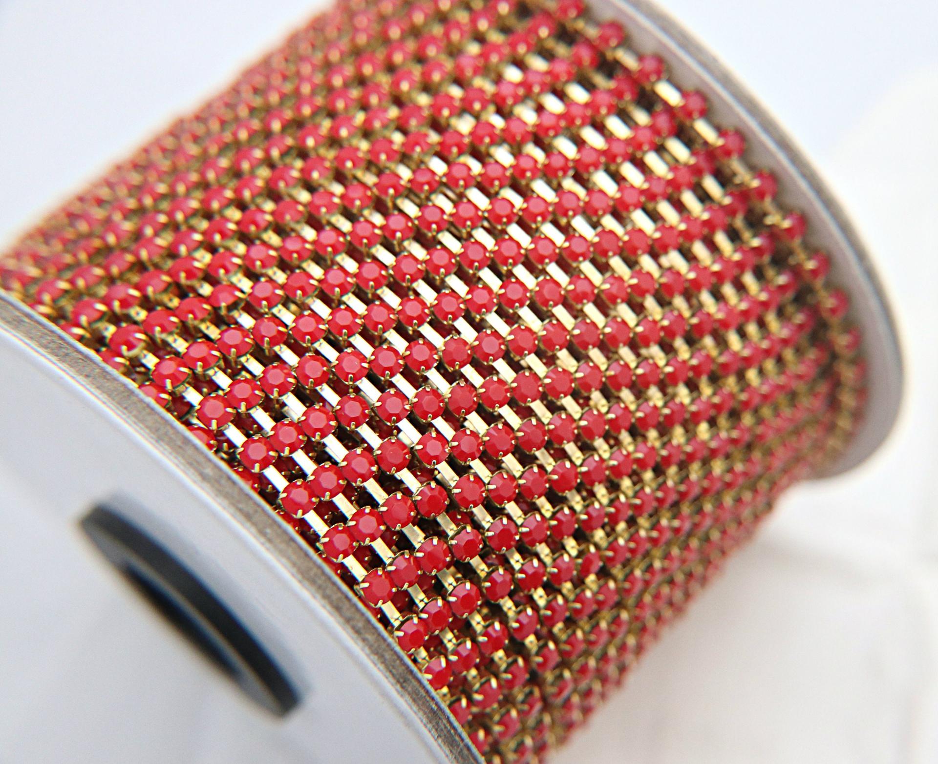 16 SS Rhinestone Chain Swarovski in Dark Red Coral 4mm 0.5/1/2/5/15 Meters vintage findings, strass chains
