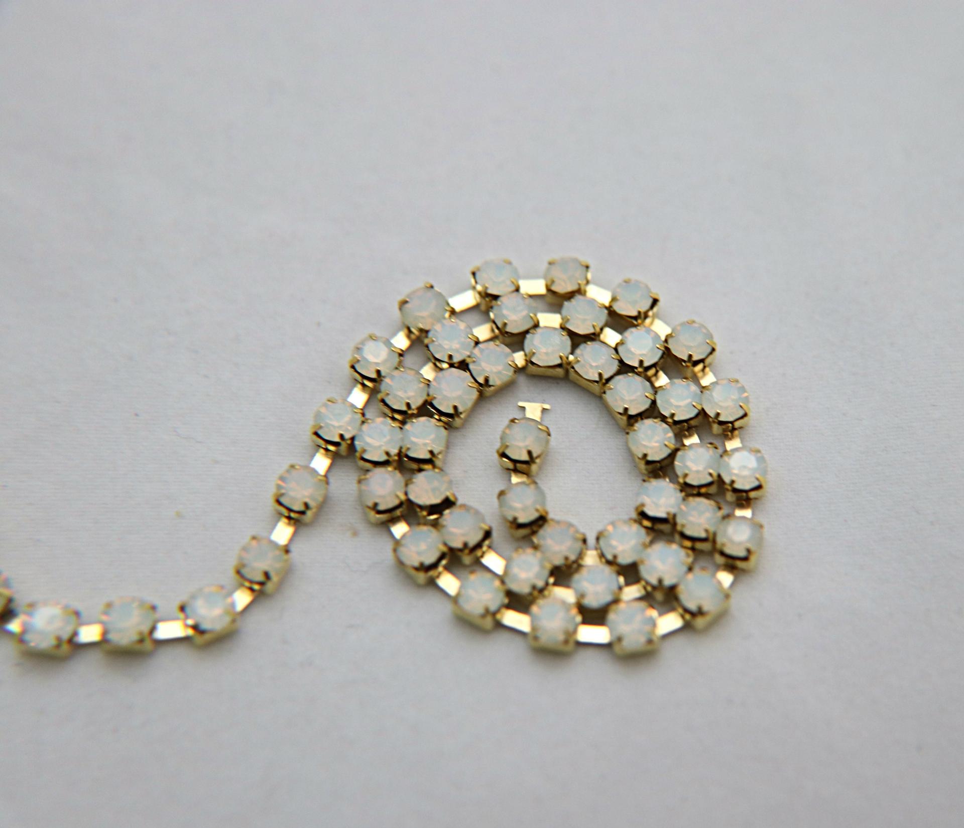 16 SS Rhinestone Chain Preciosa White Opal 4mm 1/2/5/15 Meters Wedding Bridal Supplies, strass chains, embroidery materials
