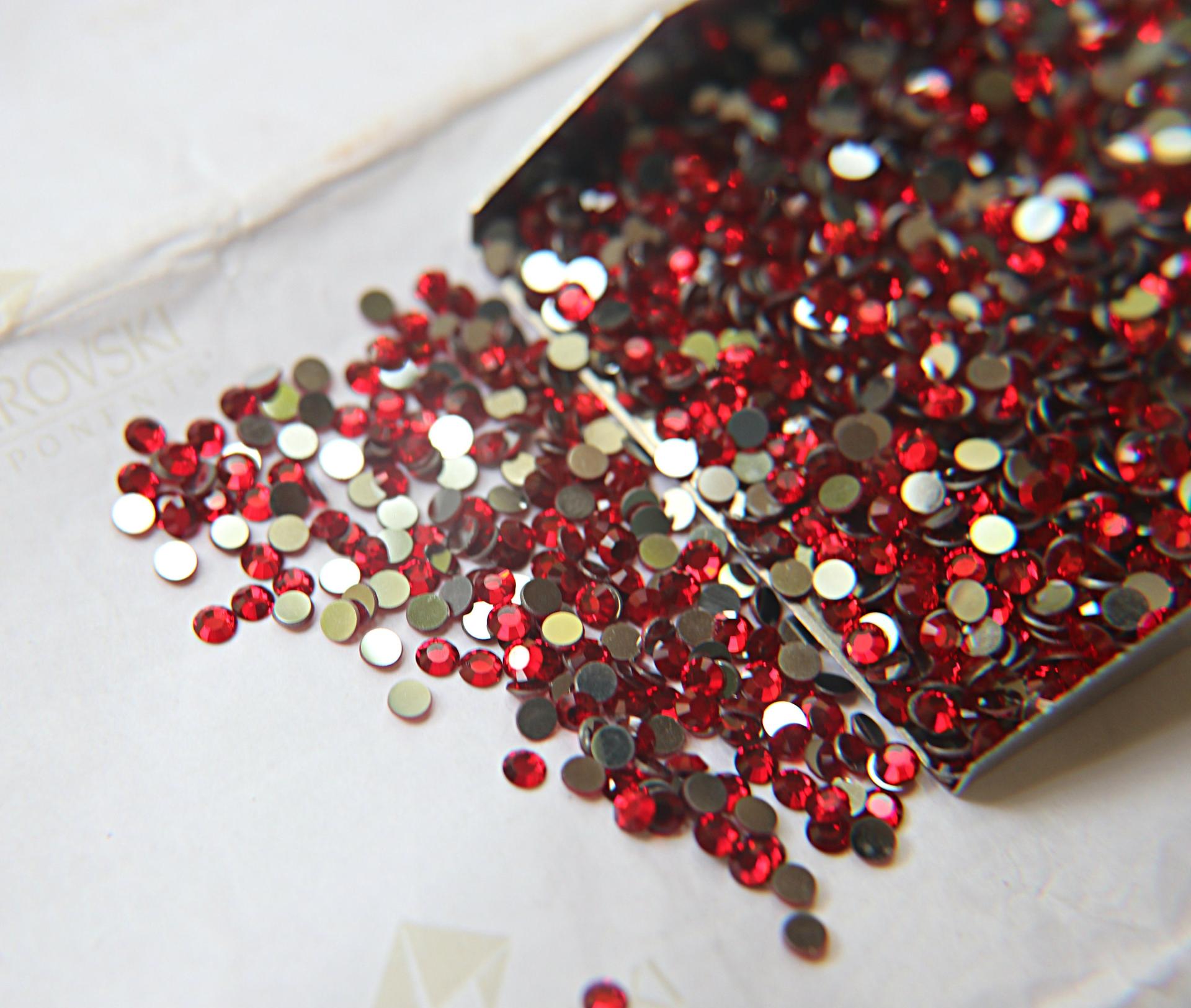 10SS Swarovski Flatbacks Light Siam Chaton Roses 2088 (2.9mm) Made in Austria 72/144/432/1440 Pieces Nail art decoration