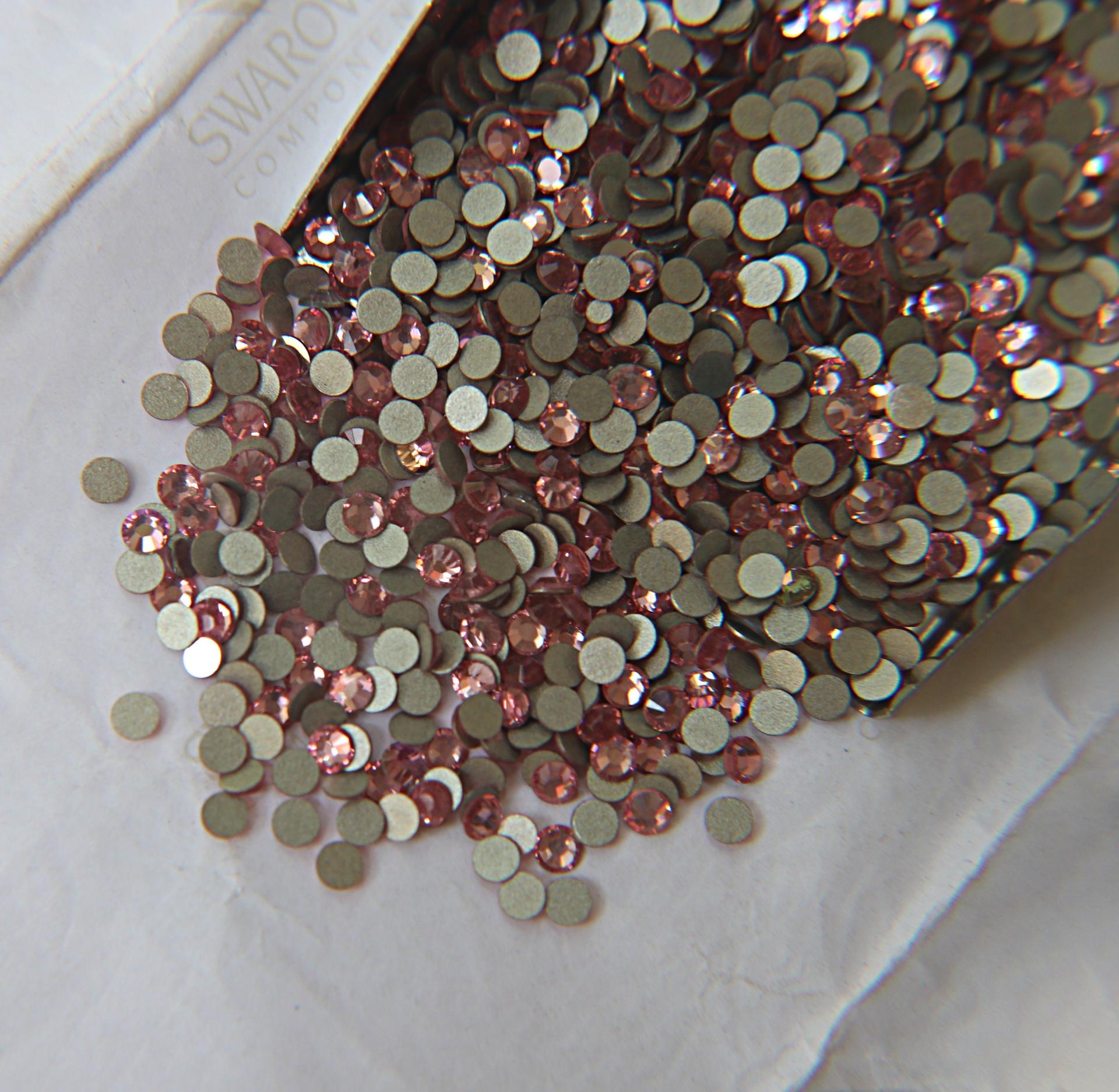 10/12SS Swarovski Flatbacks Light Rose Chaton Roses 2088 Made in Austria 72/144/720/1440 Pieces Nail art decoration