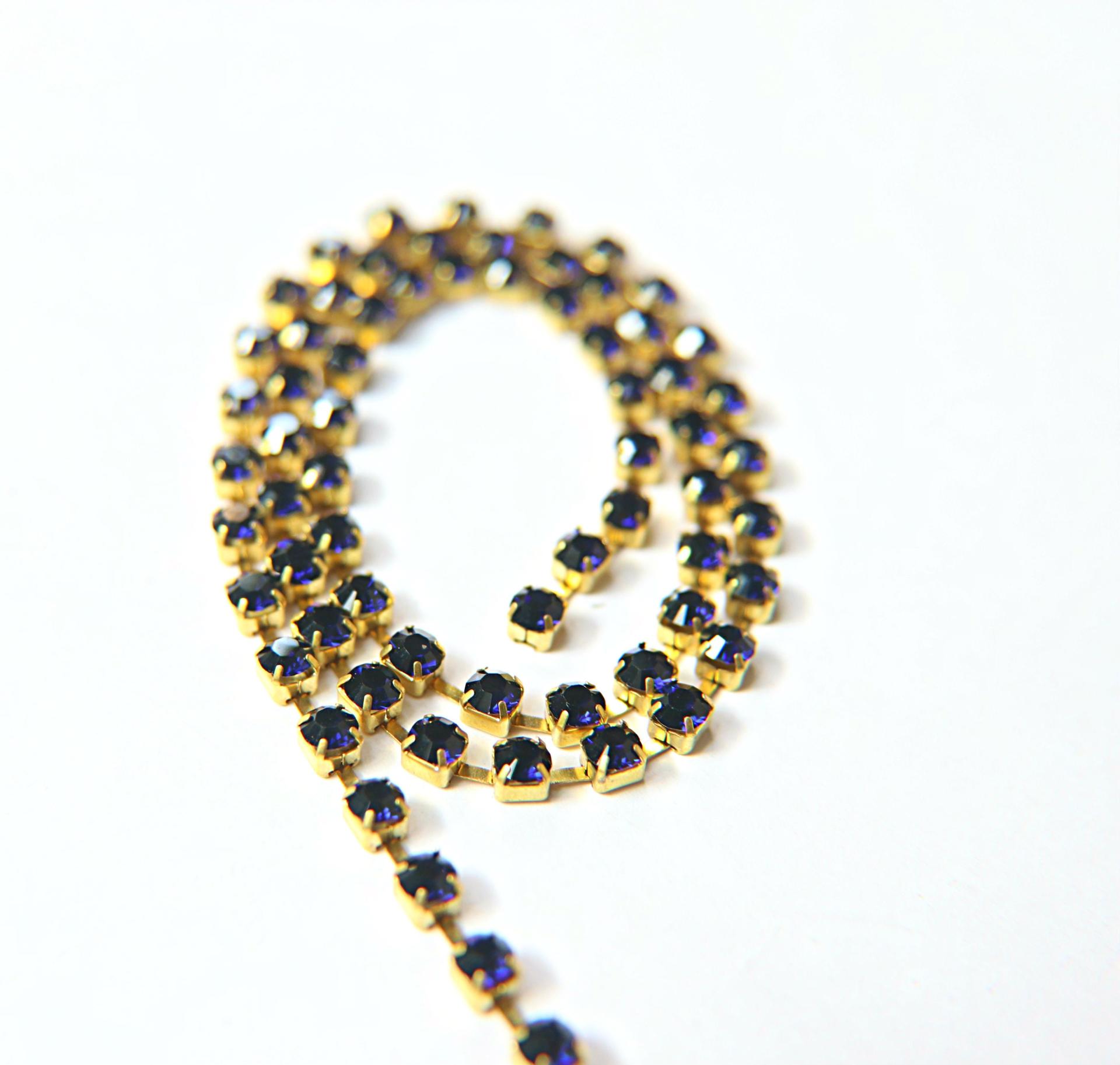 18ss Swarovski Rhinestone Chain in Cobalt (369) 0.5/1/2/5 Meters Bridal Supplies, Jewelry, vintage findings, embroidery materials
