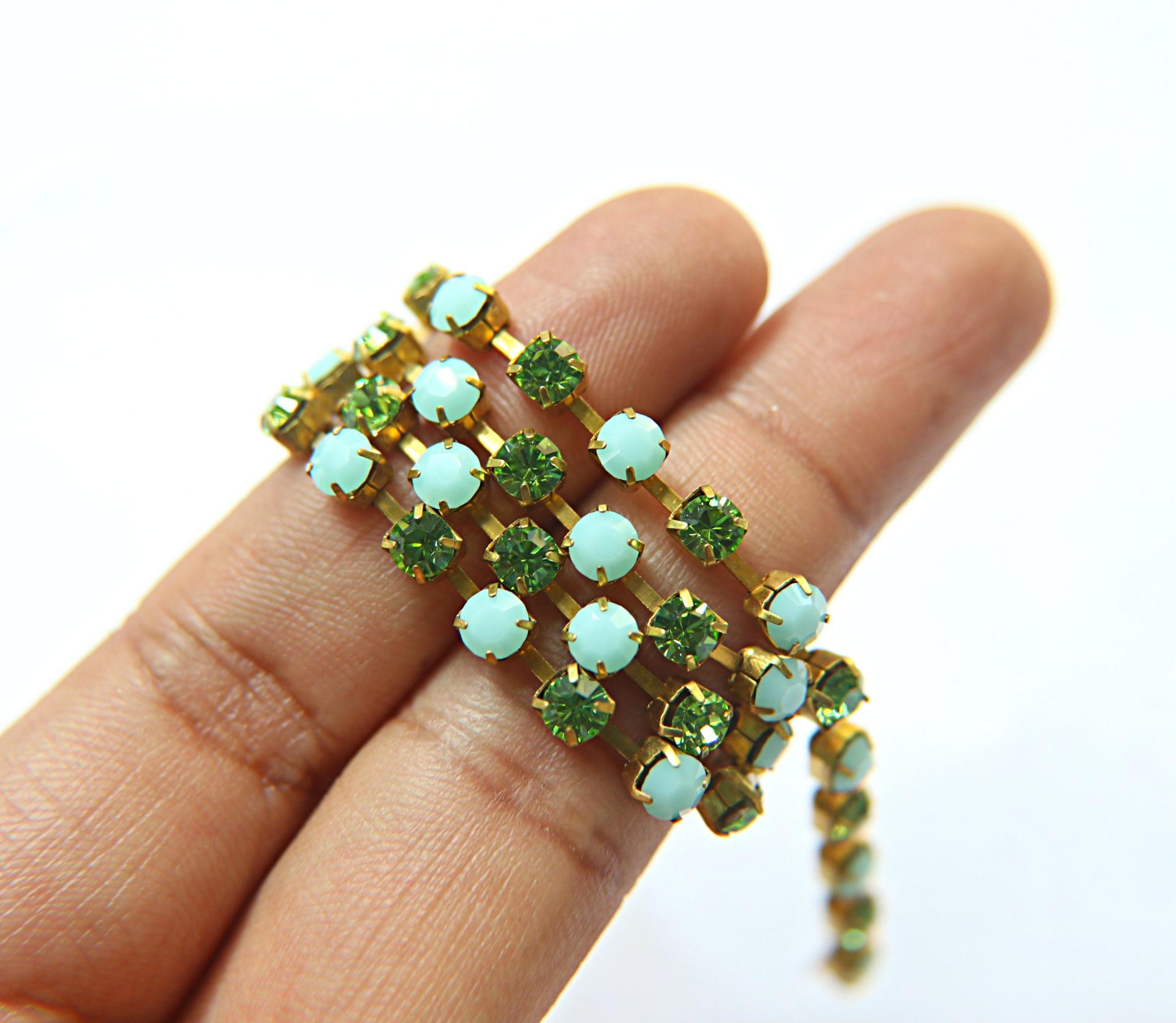 16 SS Rhinestone Chain Swarovski in Mint Alabaster & Peridot 4mm 0.5/1/2/5/15 Meters embroidery materials, craft vintage findings