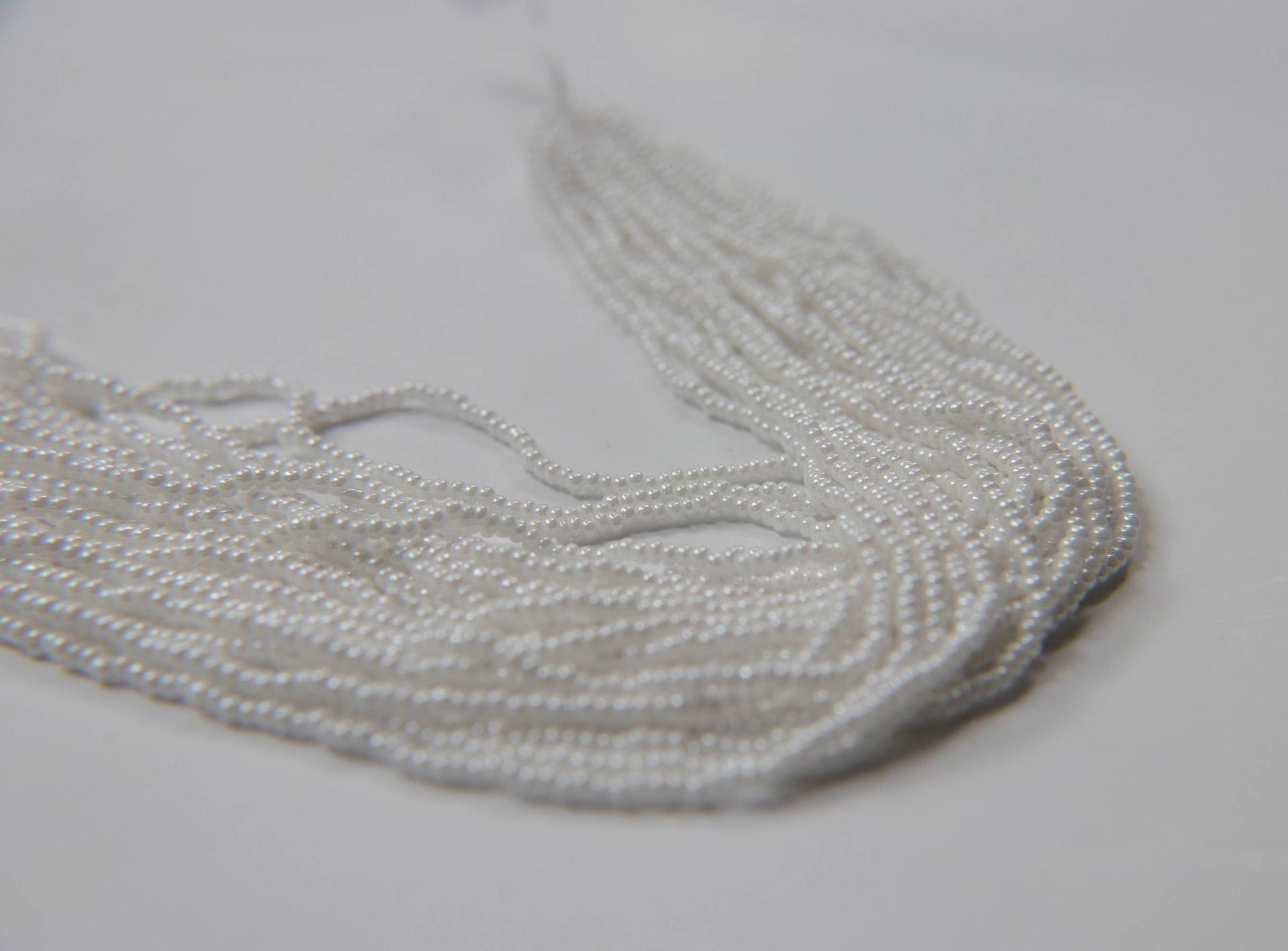 11/0 Czech Seed Bead Chalkwhite Opaque Luster 1/5/25/25/50/100 Full hanks Preciosa Ornella loose beads, mix bead, embroidery materials