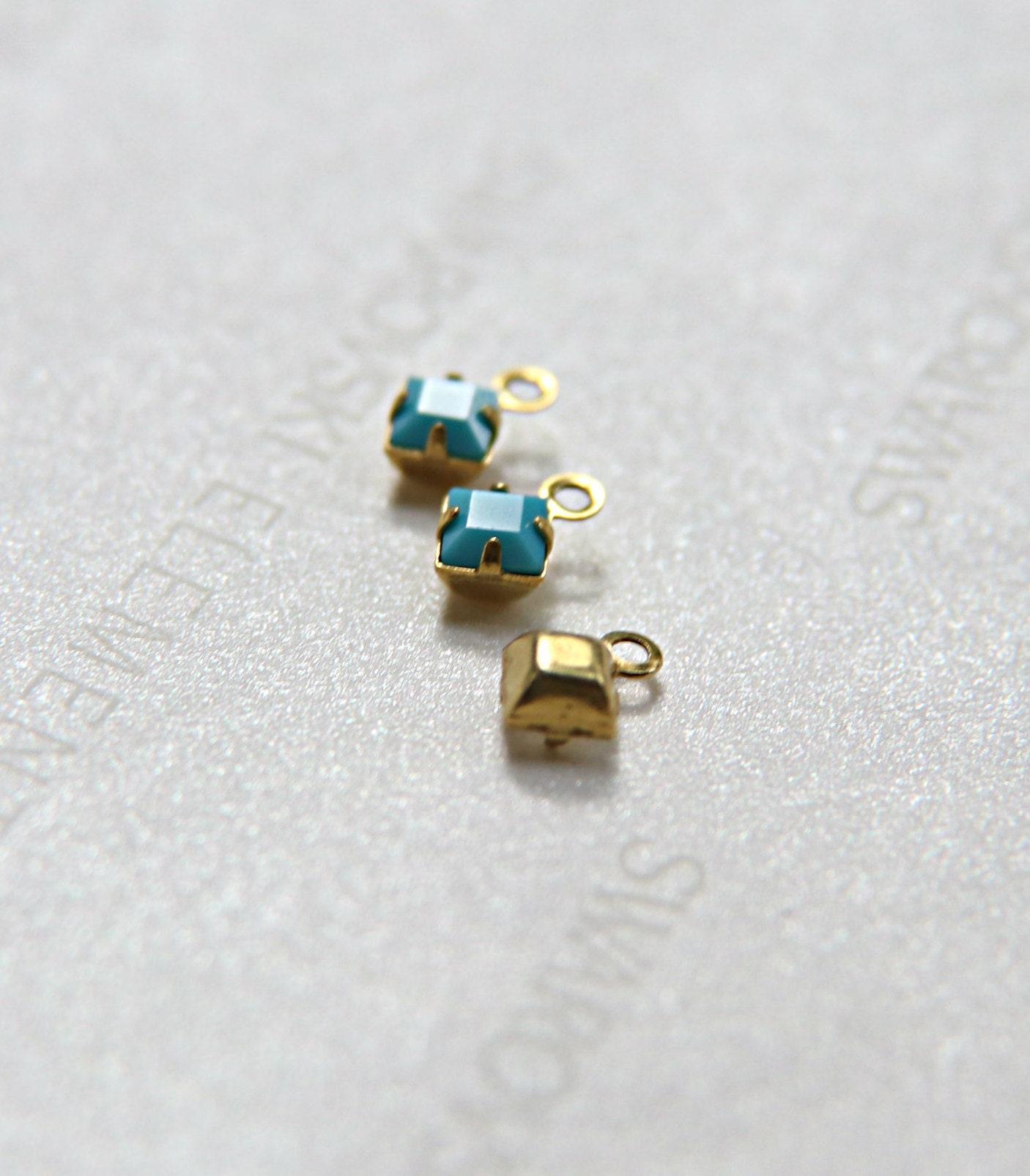 Swarovski 4mm fancy stone square setting drop one loop in 15 Colors 6/12/36/144/720 Pieces premium jewelry supplies in Brass setting charms