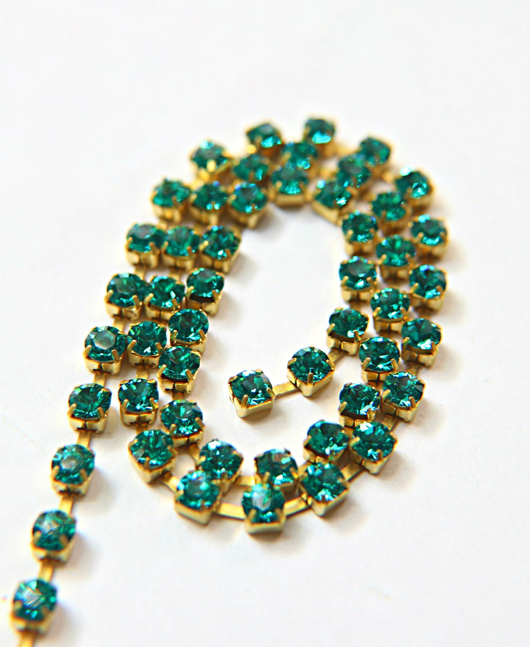 18ss Swarovski Rhinestone Chain in Blue Zircon (4.2mm) 0.5/1/2/5 Meters Bridal Supplies, Jewelry, vintage findings, embroidery materials