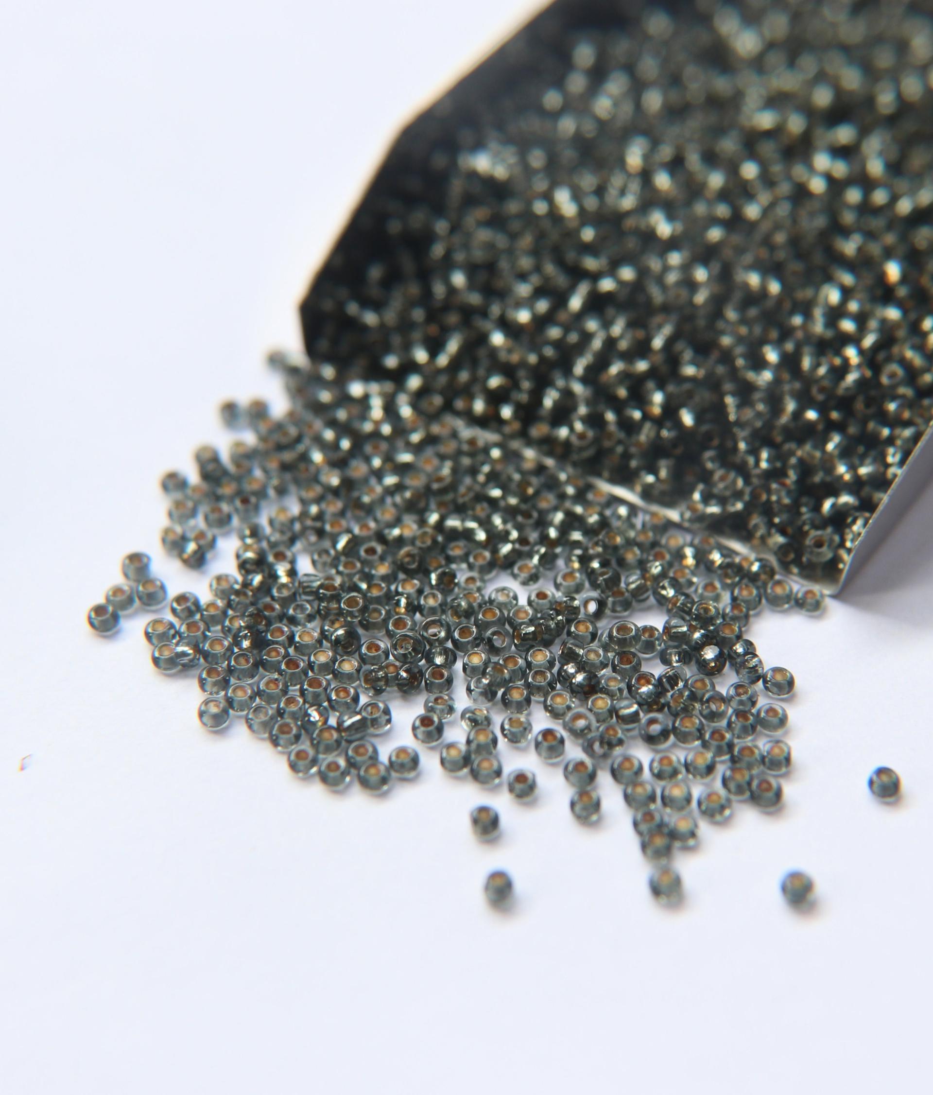 11/0 Charlotte true Cut Beads Silver Lined Black Diamond 10/20/50/250/500 Gms (10 Grams 1300) Pieces glass beads vintage findings