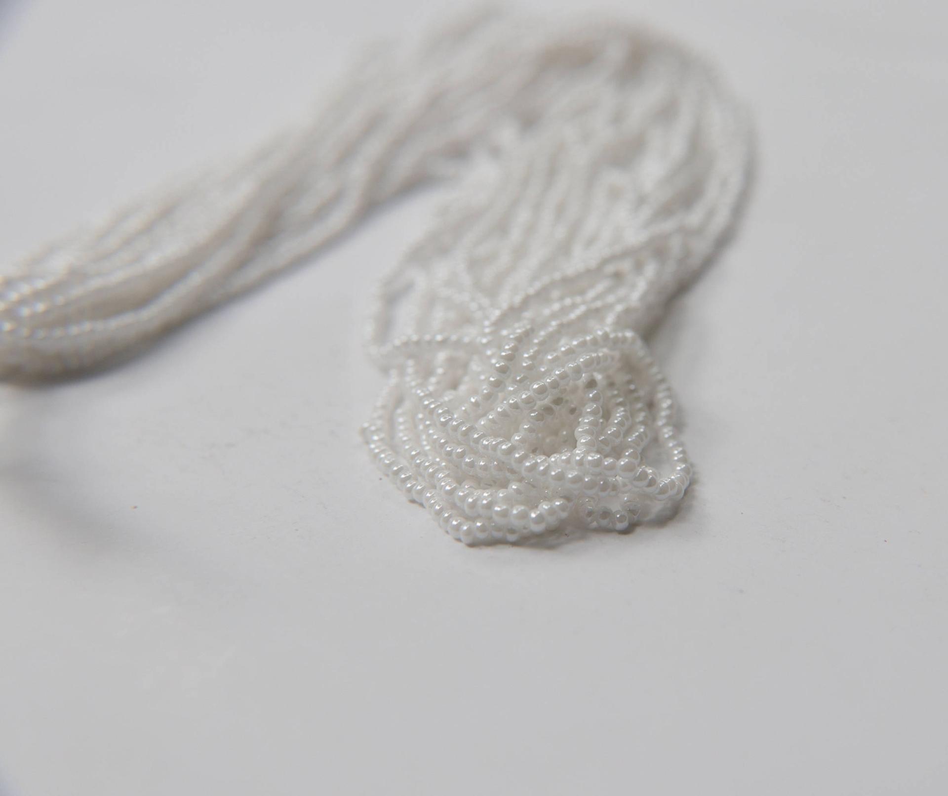 11/0 Czech Seed Bead Chalkwhite Opaque Luster 1/5/25/25/50/100 Full hanks Preciosa Ornella loose beads, mix bead, embroidery materials