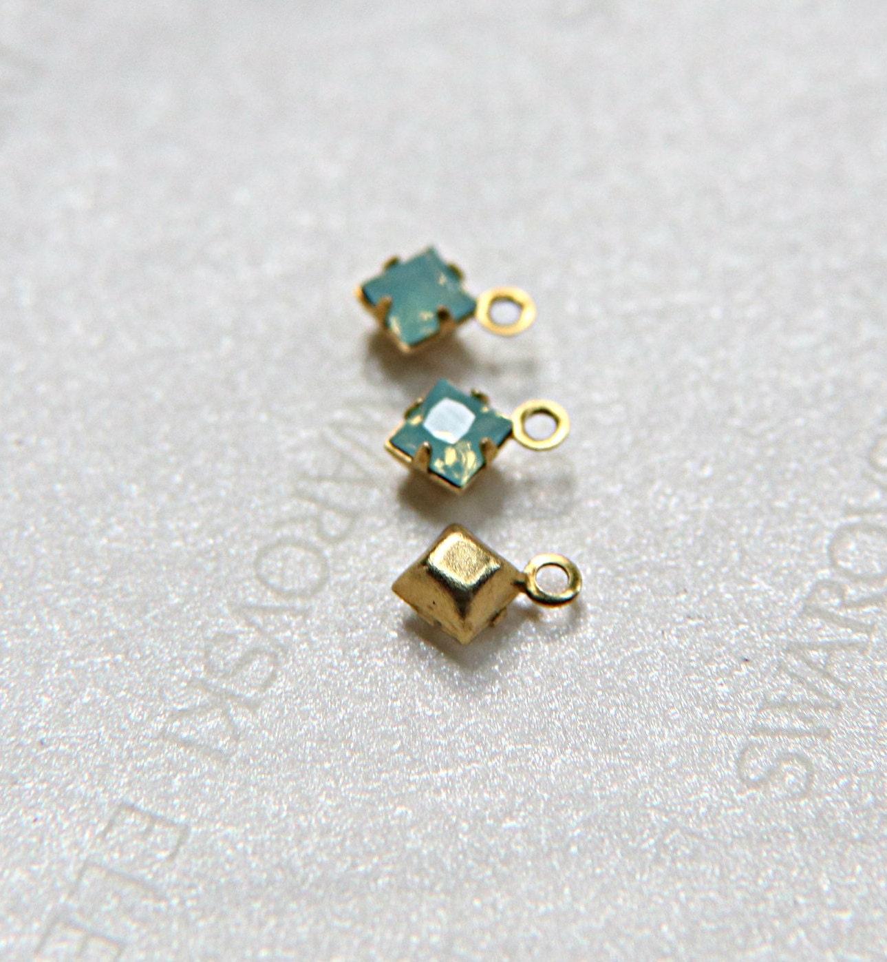 Swarovski 4mm fancy stone square setting drop one loop in 15 Colors 6/12/36/144/720 Pieces premium jewelry supplies in Brass setting charms