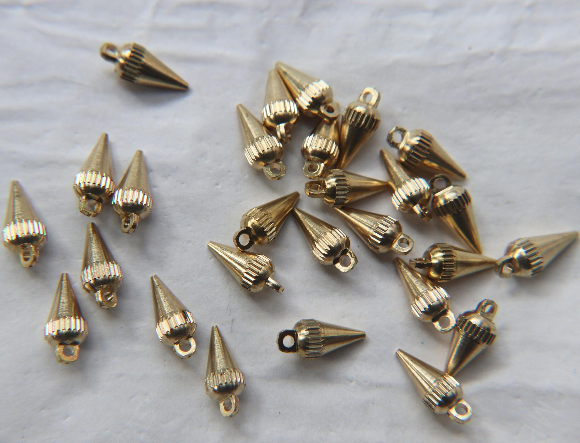 Solid Metal Spike Drops, Spikedrop Charms, in brass 15x6mm 2mm Loop 10/50 pieces vintage findings, jewlery making, art deco premium supplies