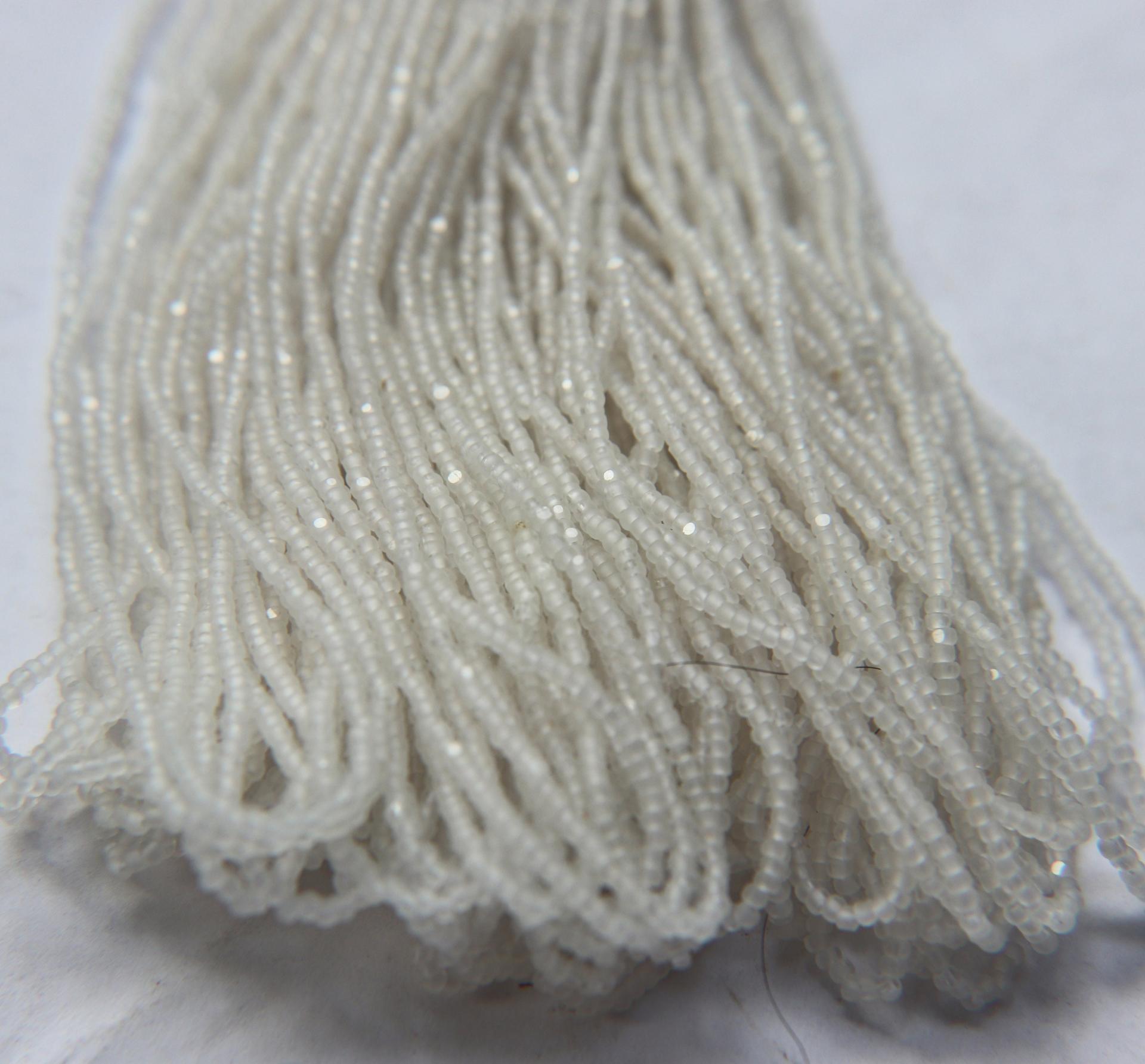 11/0 Hanks Charlotte Cut Beads Matt CRYSTAL 1/5/25/50/100 Hanks 2.0mm jewellery rare glass beads, jewelry supply, findings, craft supply