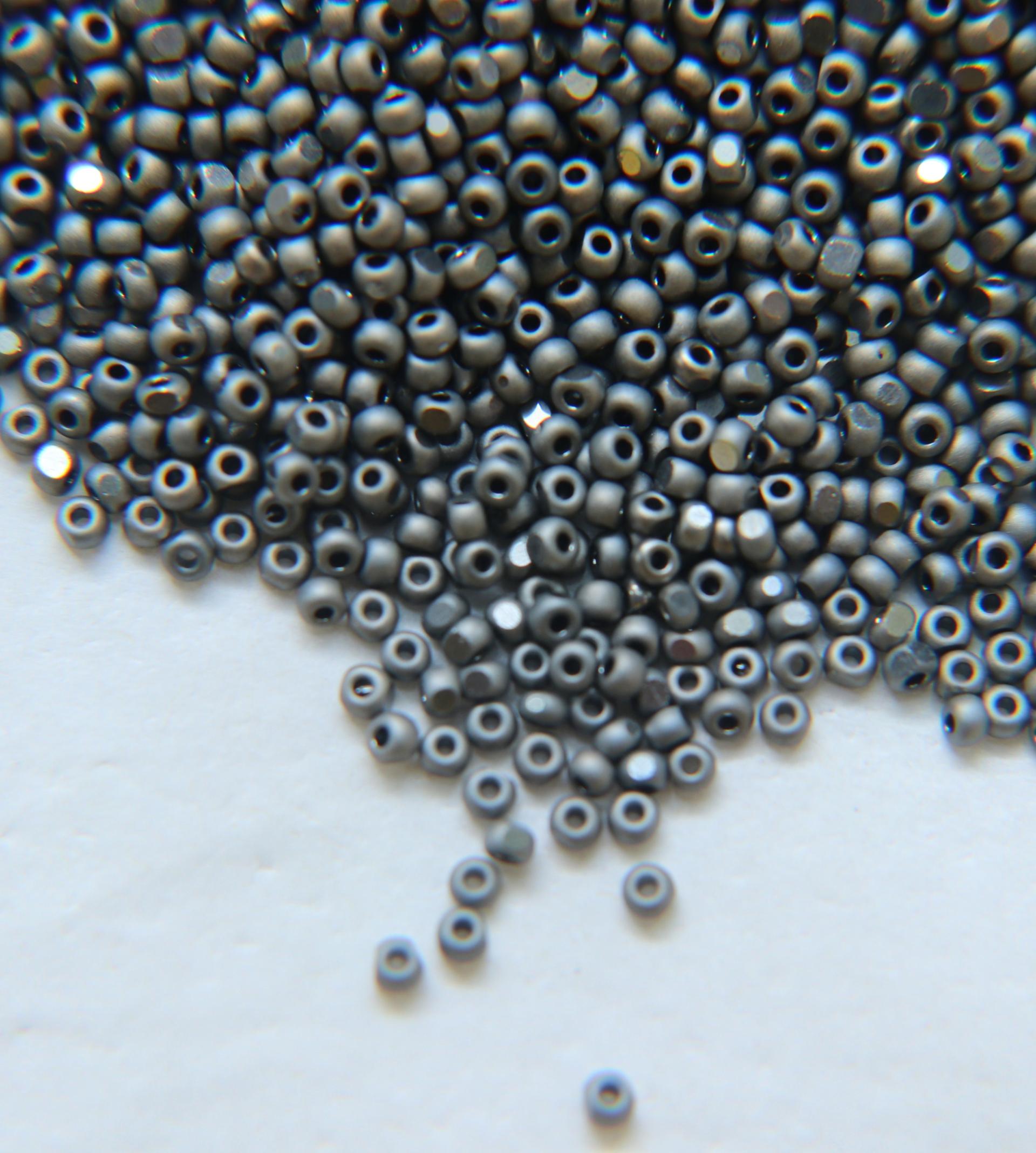 11/0 Charlotte Cut Beads Matt Gunmetal 10/20/50/250/500 Grams PREMIUM SEED BEADS