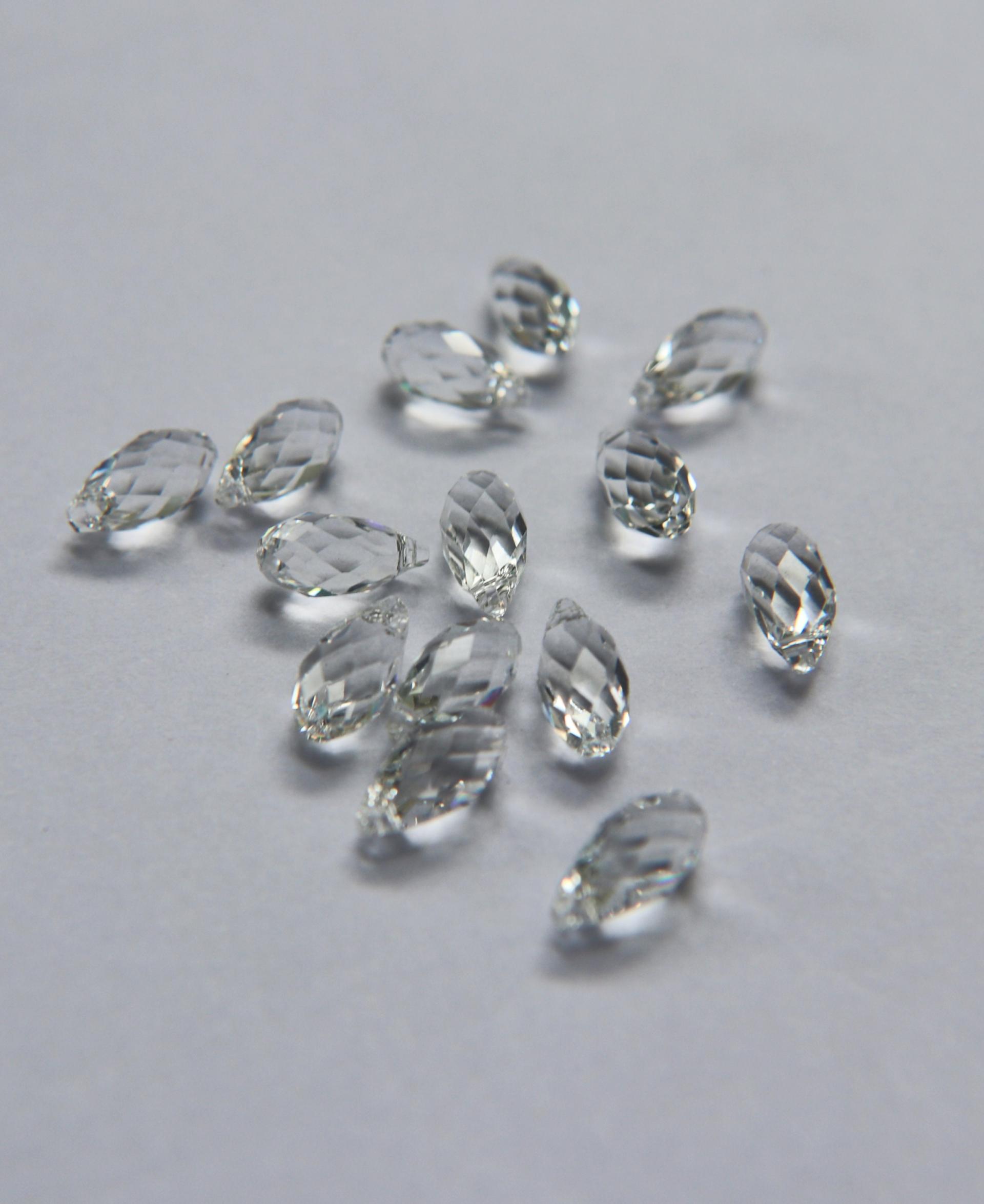 6010 Swarovski Briolette Pendants (4 Colors) 11 x 5.5 MM Fancy Crystal drops 2/6/12/36 Pieces vintage findings, jewelry making, craft supply