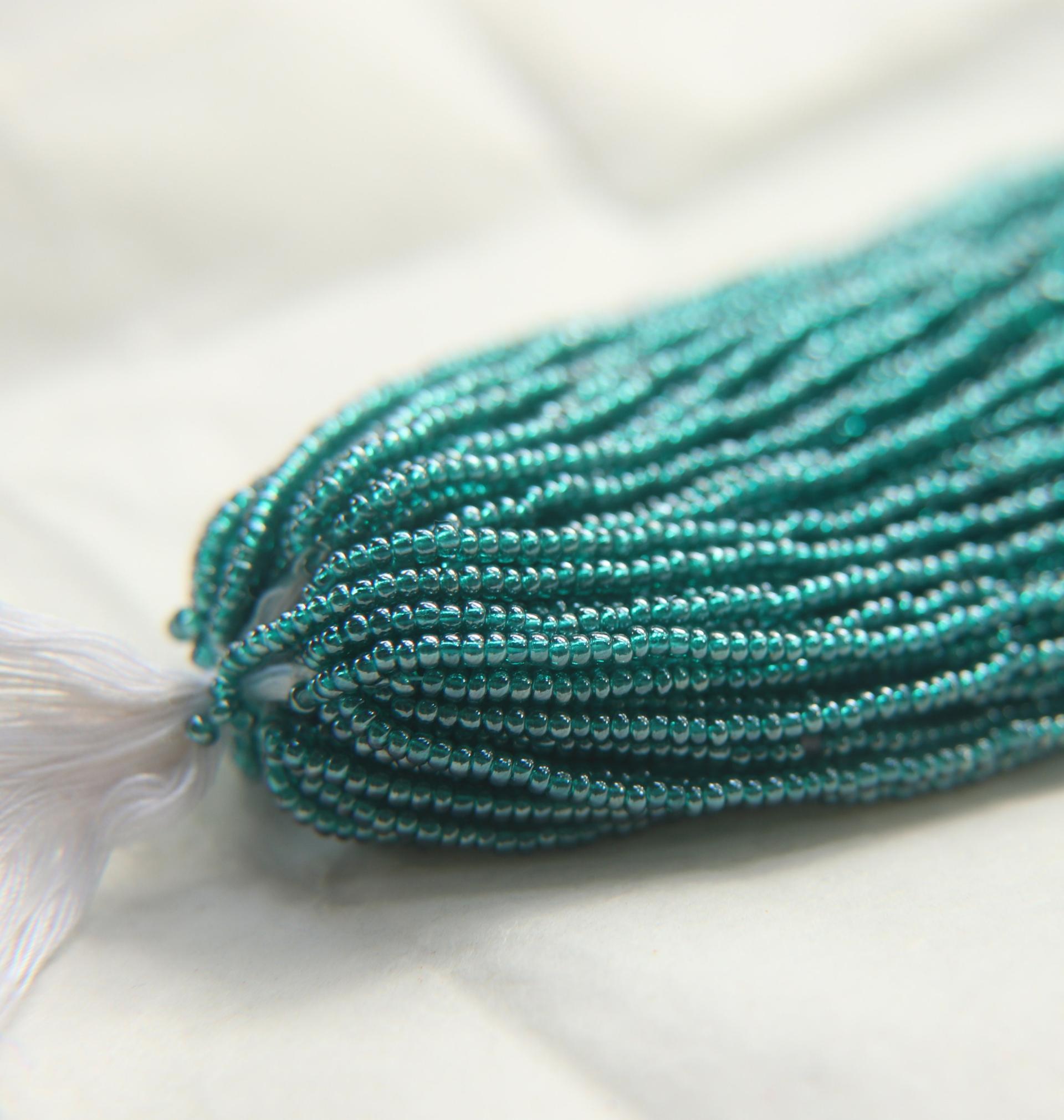 11/0 Czech Seed Bead Czech Seed Bead, Teal Green Luster 1/5/25/50/100 Full hanks Preciosa Ornella loose beads, mix beads, embroidery