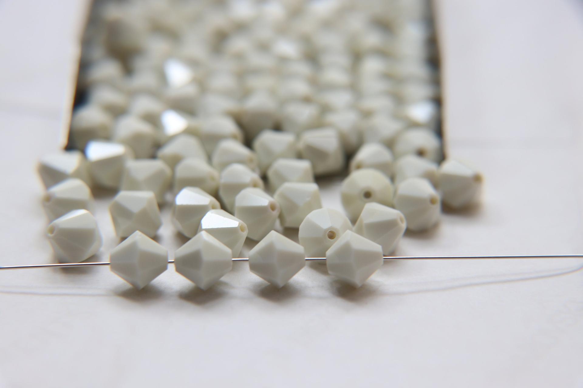 8 MM Ivory Vintage Swarovski Bicone Beads 6/24/72 Pieces Haute couture embellishments, premium beads, vintage