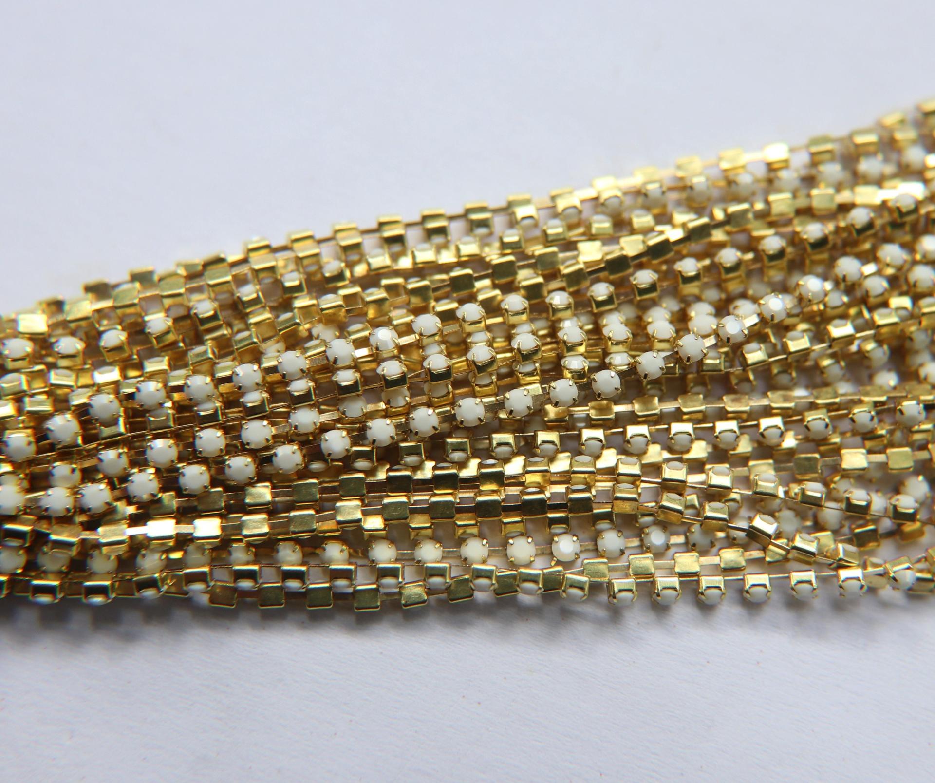 18pp Swarovski Vintage Chain in Chalk White (2.5mm) 0.5/1/2/5 Meters Brass Settings Wedding Bridal Supplies|Jewelry Making|Decoration