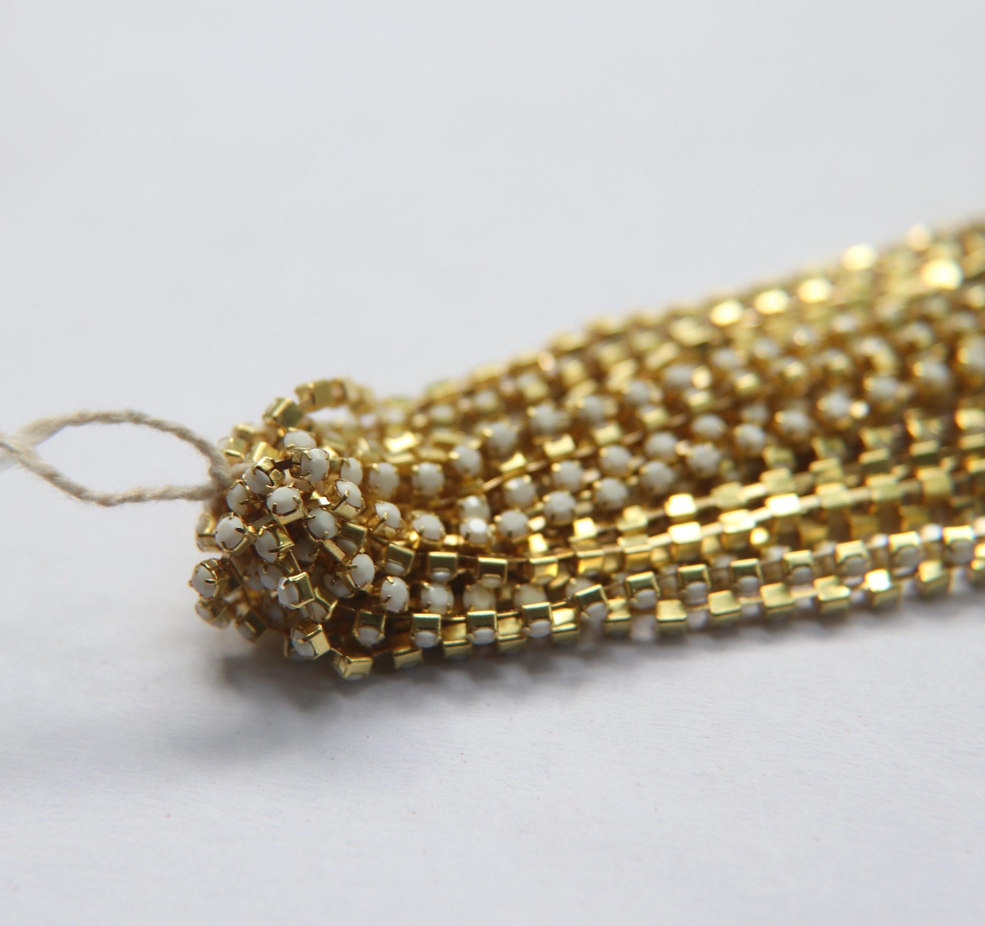 18pp Swarovski Vintage Chain in Chalk White (2.5mm) 0.5/1/2/5 Meters Brass Settings Wedding Bridal Supplies|Jewelry Making|Decoration