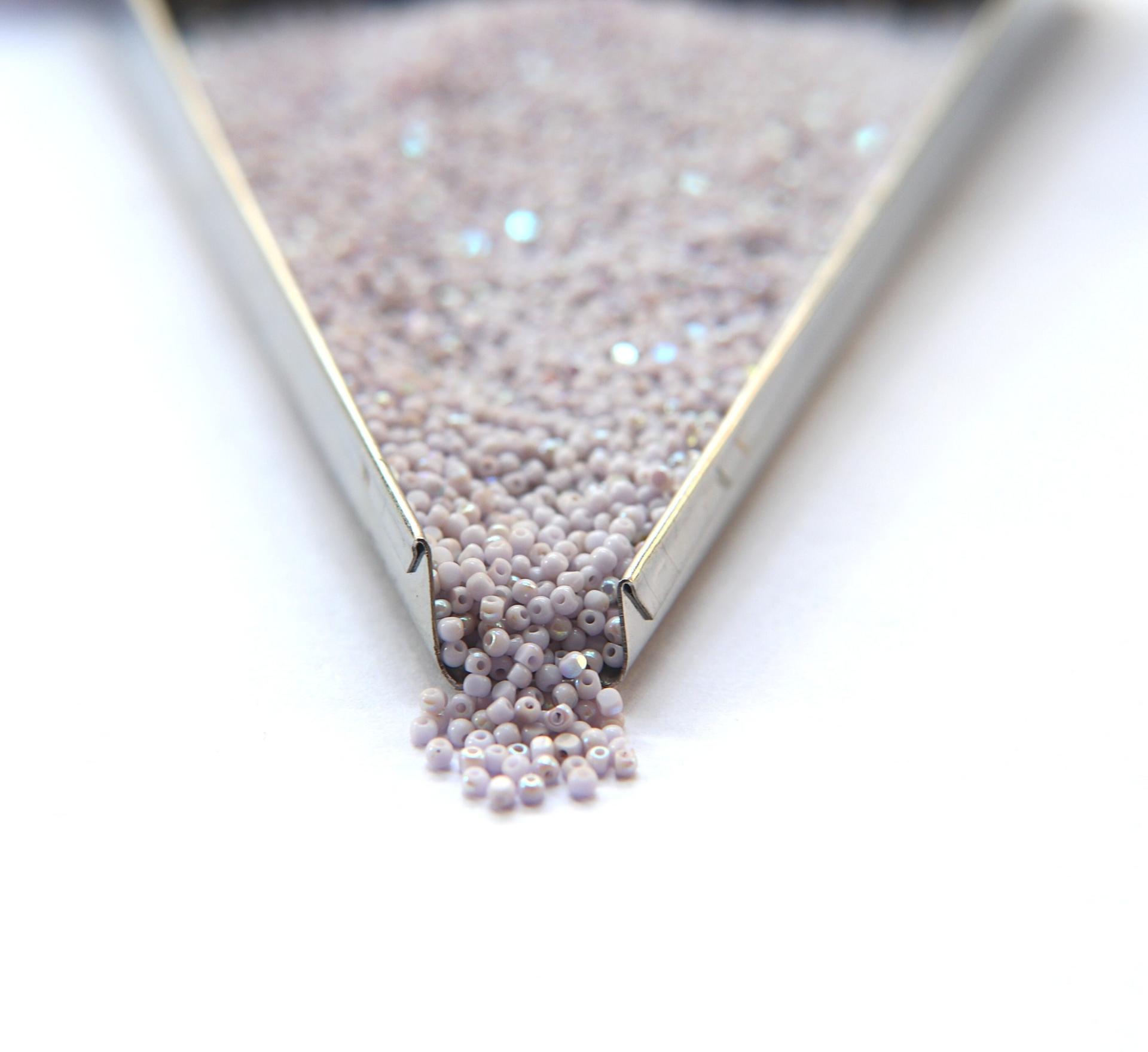 11/0 Charlotte Cut Beads Premium Patina Periwinkle Aurore Boreale 10/20/50/250/500 Grams PREMIUM MATERIALS
