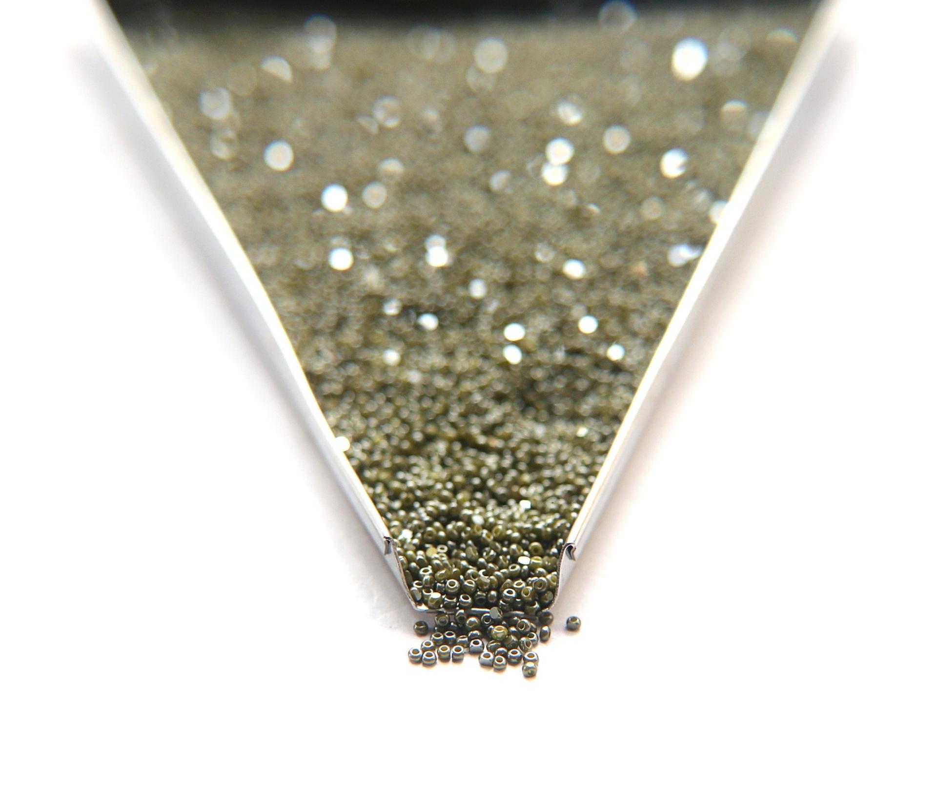 Charlotte true Cut Beads 13/0 Ionized Opaque Olivine 5/10/20/50/250/500 Grams Native Beads Supply