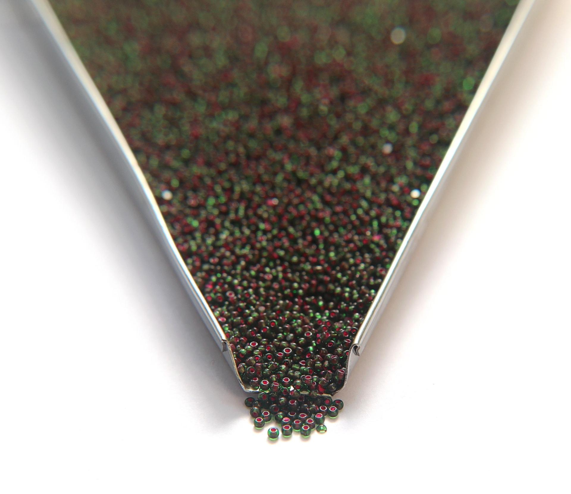 13/0 True cuts Charlotte Cut Beads Green Neon Pink Lined 5/10/20/50/250/500 GRAMS jewellery rare heart beads, jewelry supply, native supply