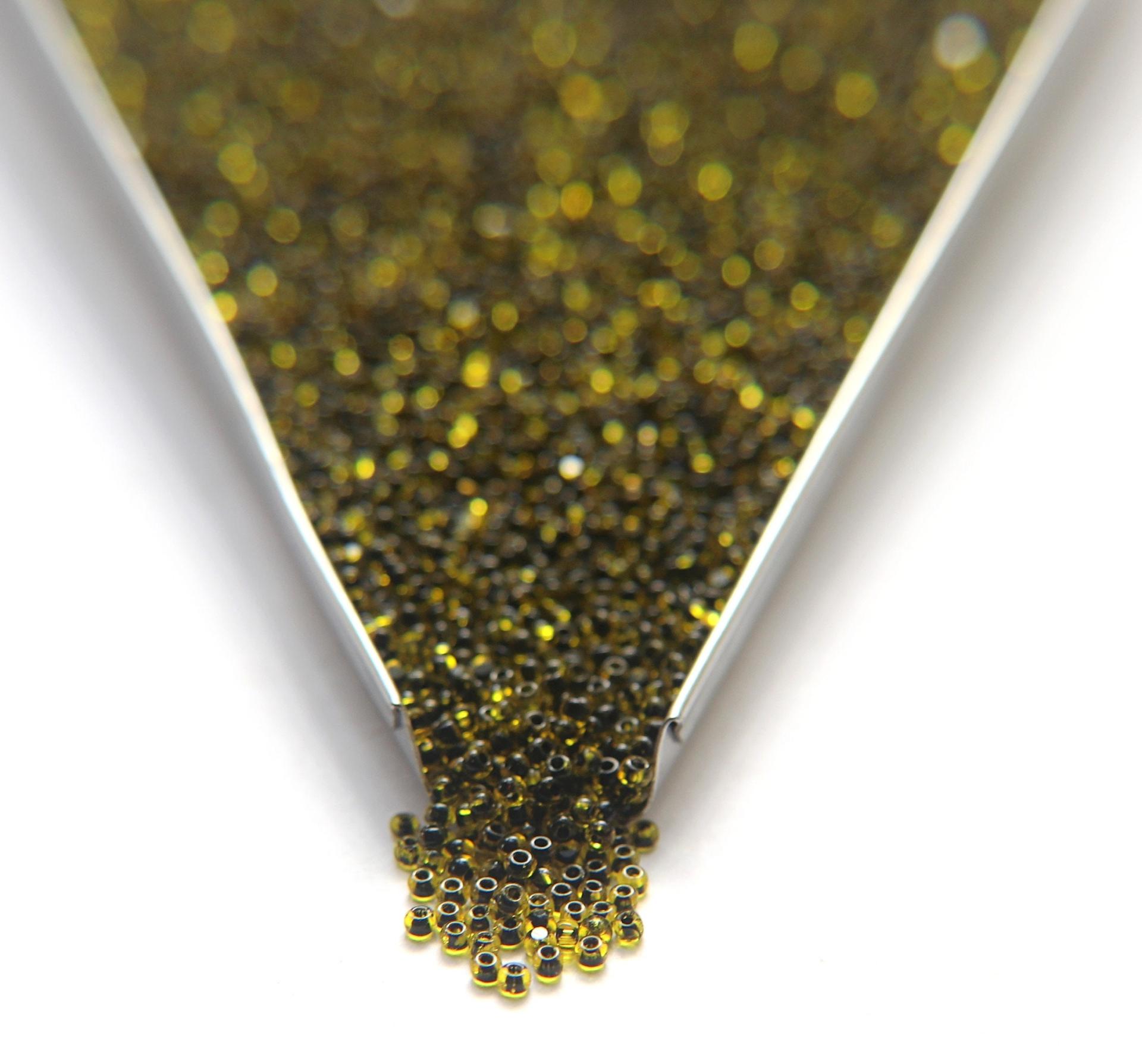 13/0 Charlotte Cut Beads Yellow Jet Lined Crystal 5/10/20/50/250/500 Grams craft supplies, jewelry making, embroidery materials, vintage