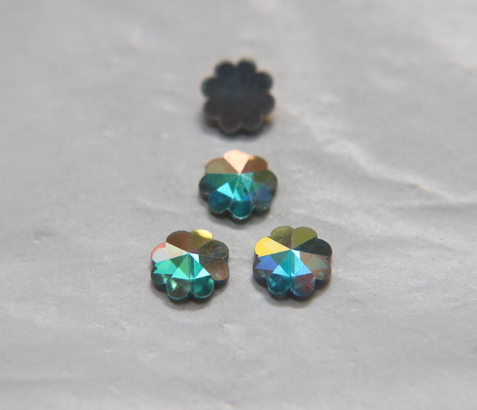10mm Swarovski Vintage Flower Foiled Flat Back Rhinestones in Crystal Aurore Boreale 2/6/12/36/72 pieces Vintage findings, jewellery parts