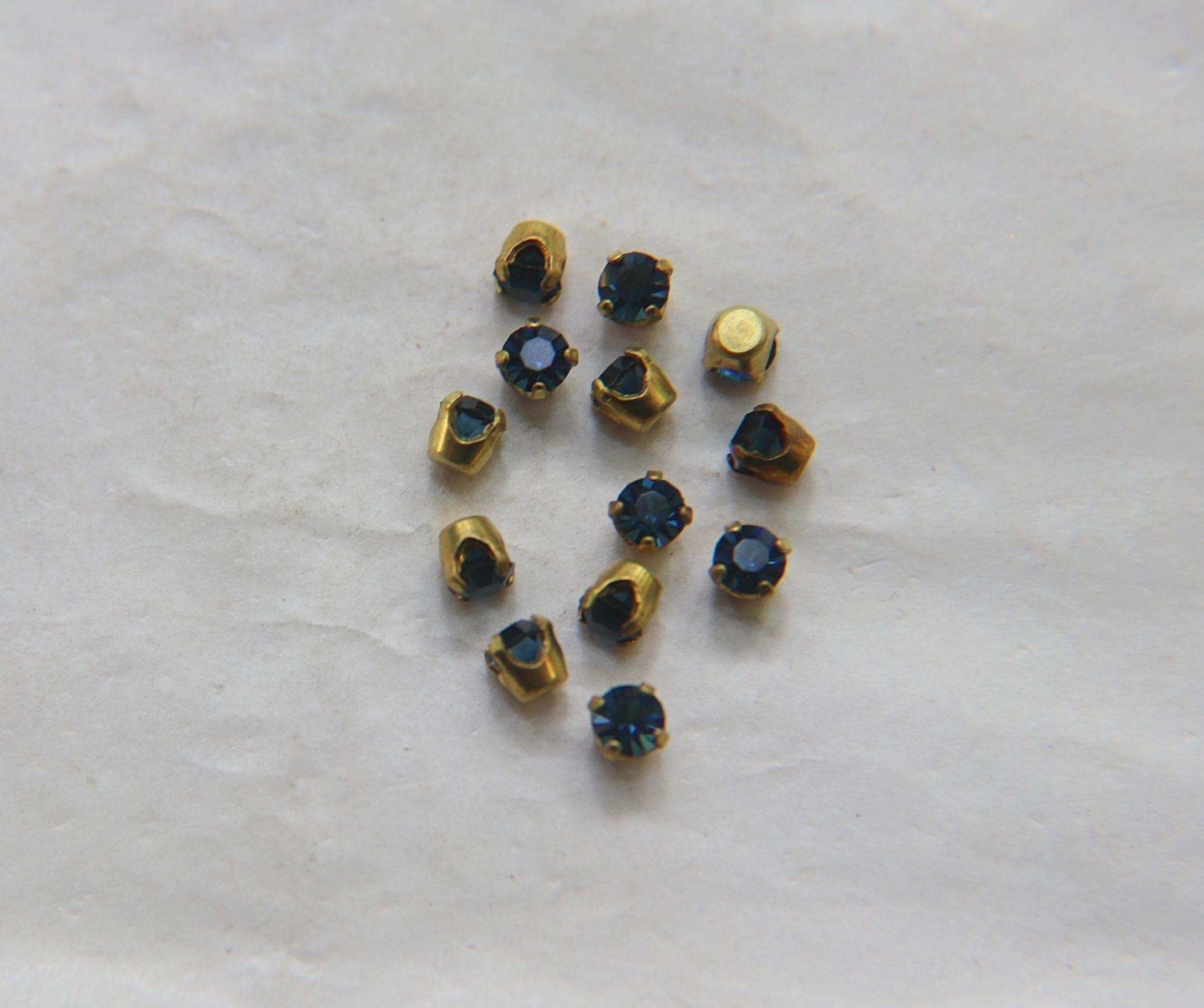 Swarovski 32 PP Vintage Prong Settings in (4 Colours) 36/72/144/432 Pieces jewelry supplies, strass embellishments, vintage rare