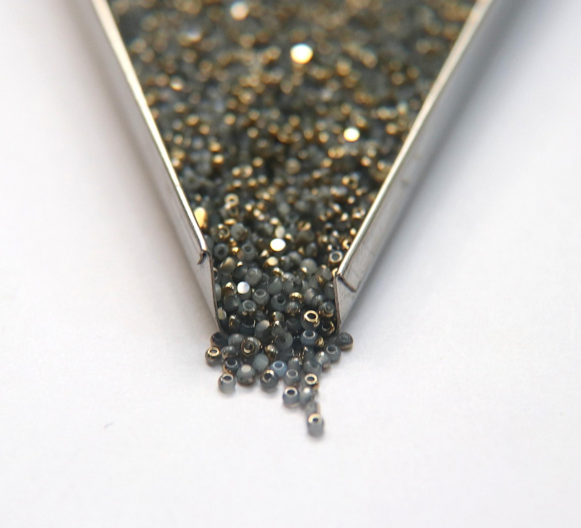 11/0 Charlotte Cut Beads Patina White Opal Aurum 10/20/50/250/500 Grams PREMIUM MATERIALS