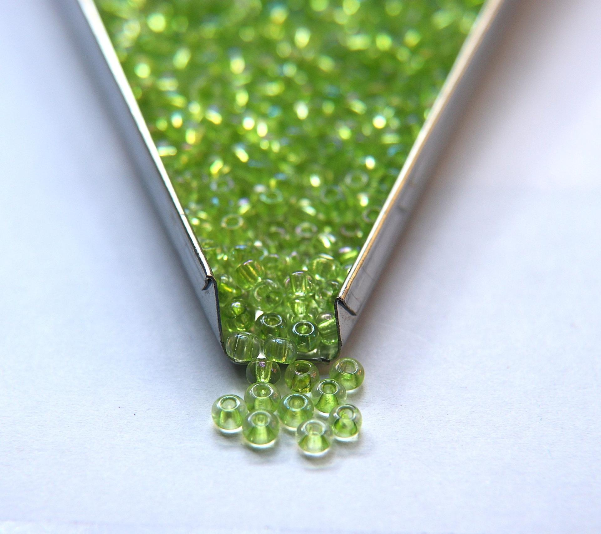 6/0 glass Seed Beads Transparent Light Green AB 10/50/100/250 Grams size 6 Preciosa Rocaille 4mm spacer beads, large, big hole, native beads