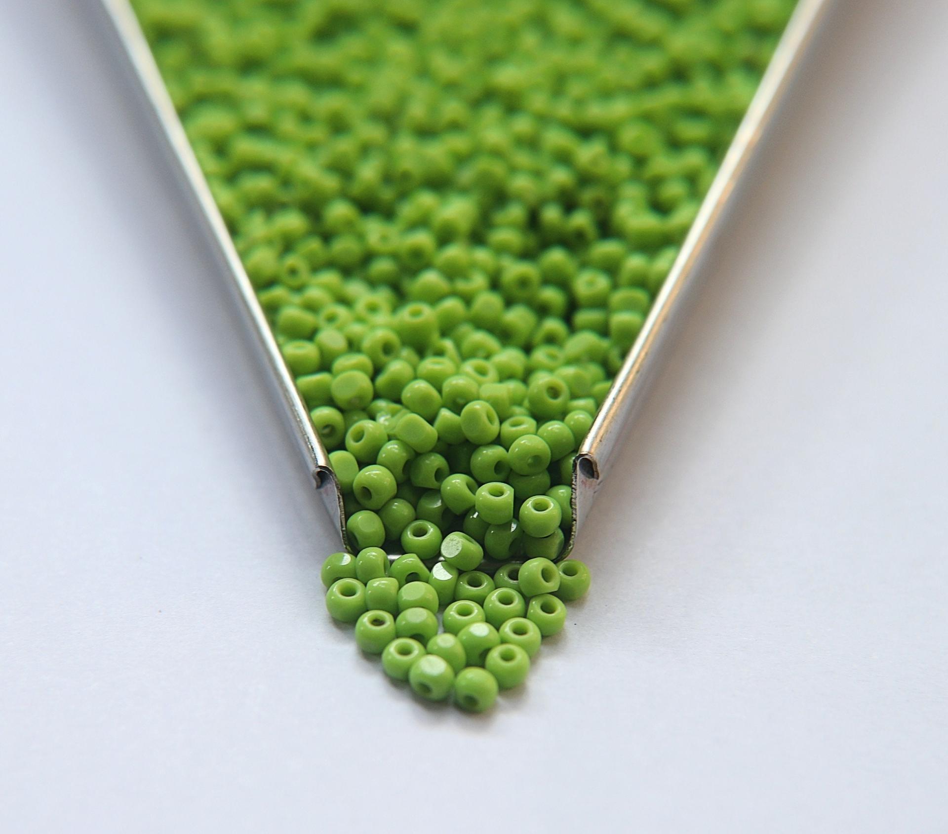 8/0 Charlotte Cut Beads 53310 Avocado Opaque 10/20/50/250/500 glass beads, jewelry supply, vintage findings, craft supply