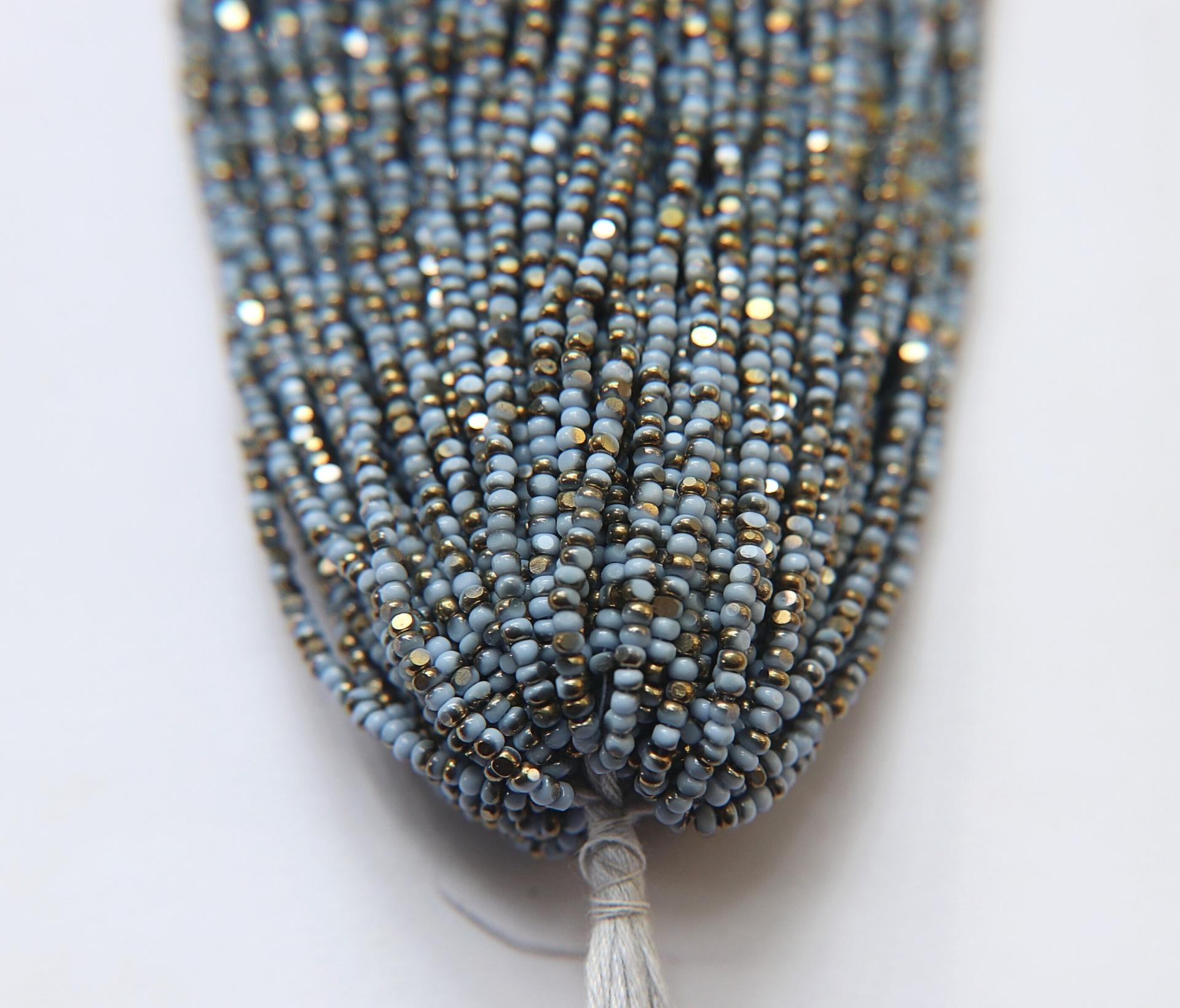 11/0 Hanks Charlotte true Cut Beads Patina Opaque Pale Aurum 1/5/25/50/100 Hanks PREMIUM SEED Beads, NATIVE supplies