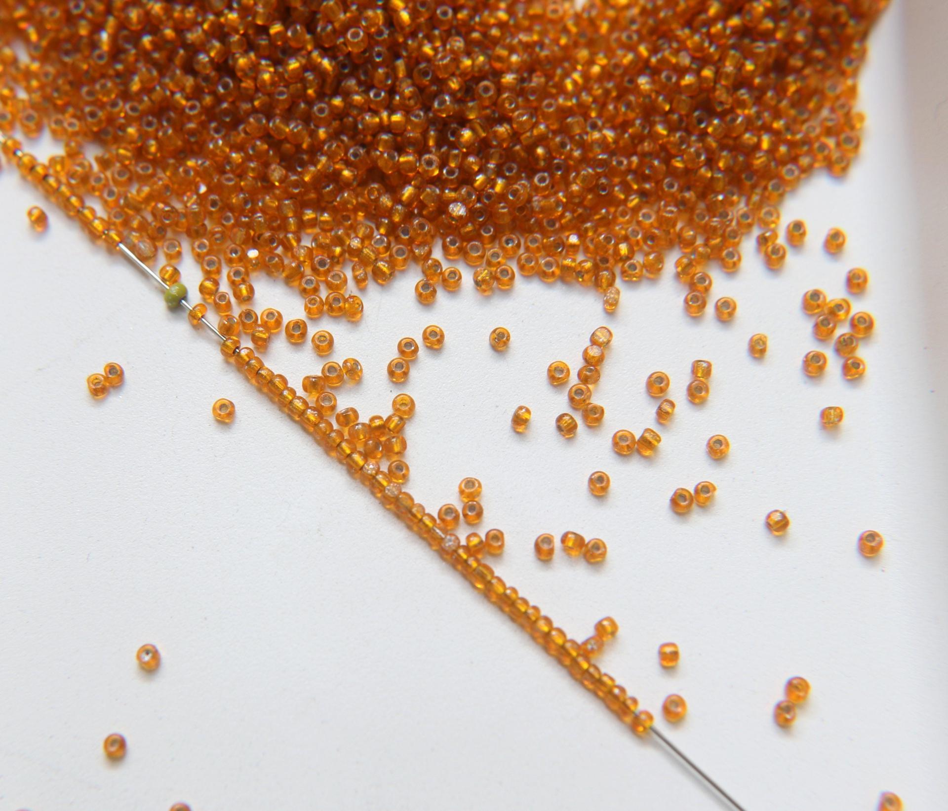 11/0 True cuts Charlotte Beads Amber Silver Lined 10/20/50/250/500 Grams PREMIUM SEED BEADS, Native Supply
