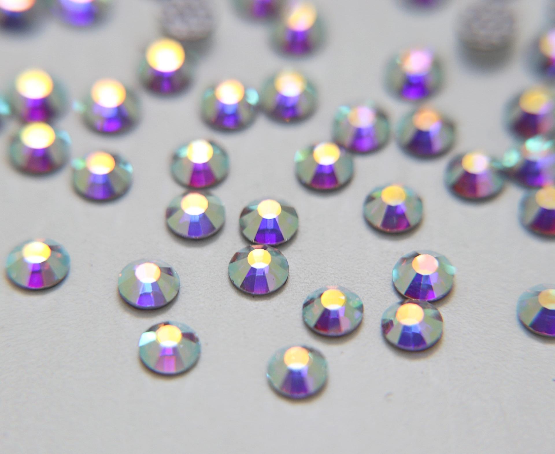 20SS Swarovski Flatbacks Hotfix in Crystal Aurore Boreale (4.7mm) Made in Austria 72/288/720  Pieces