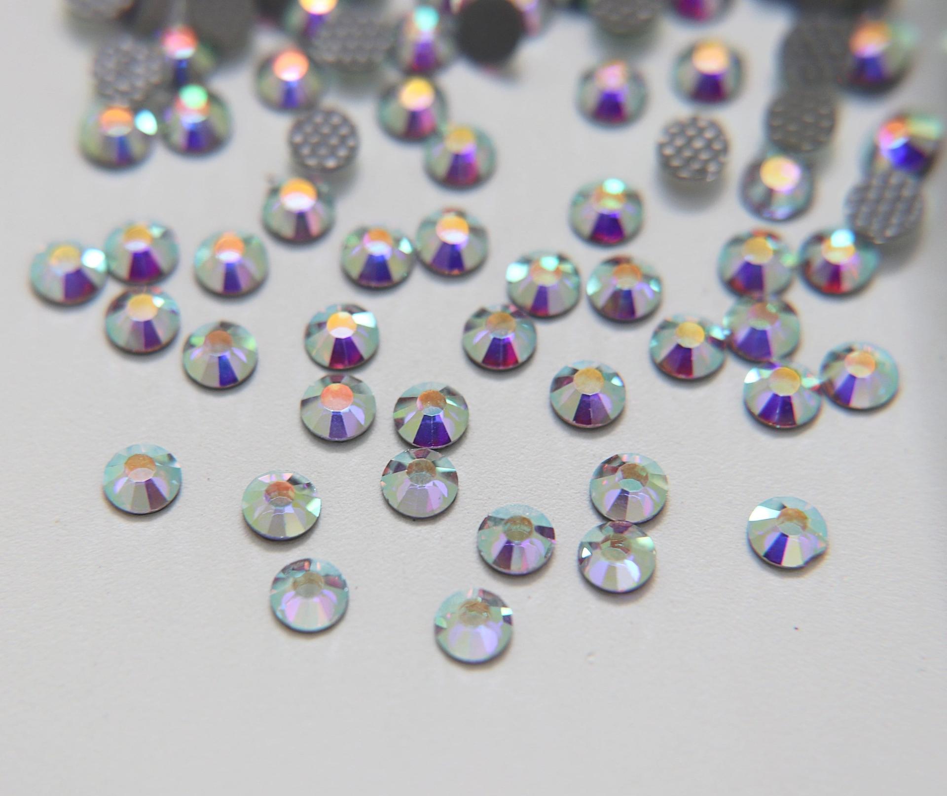 20SS Swarovski Flatbacks Hotfix in Crystal Aurore Boreale (4.7mm) Made in Austria 72/288/720  Pieces