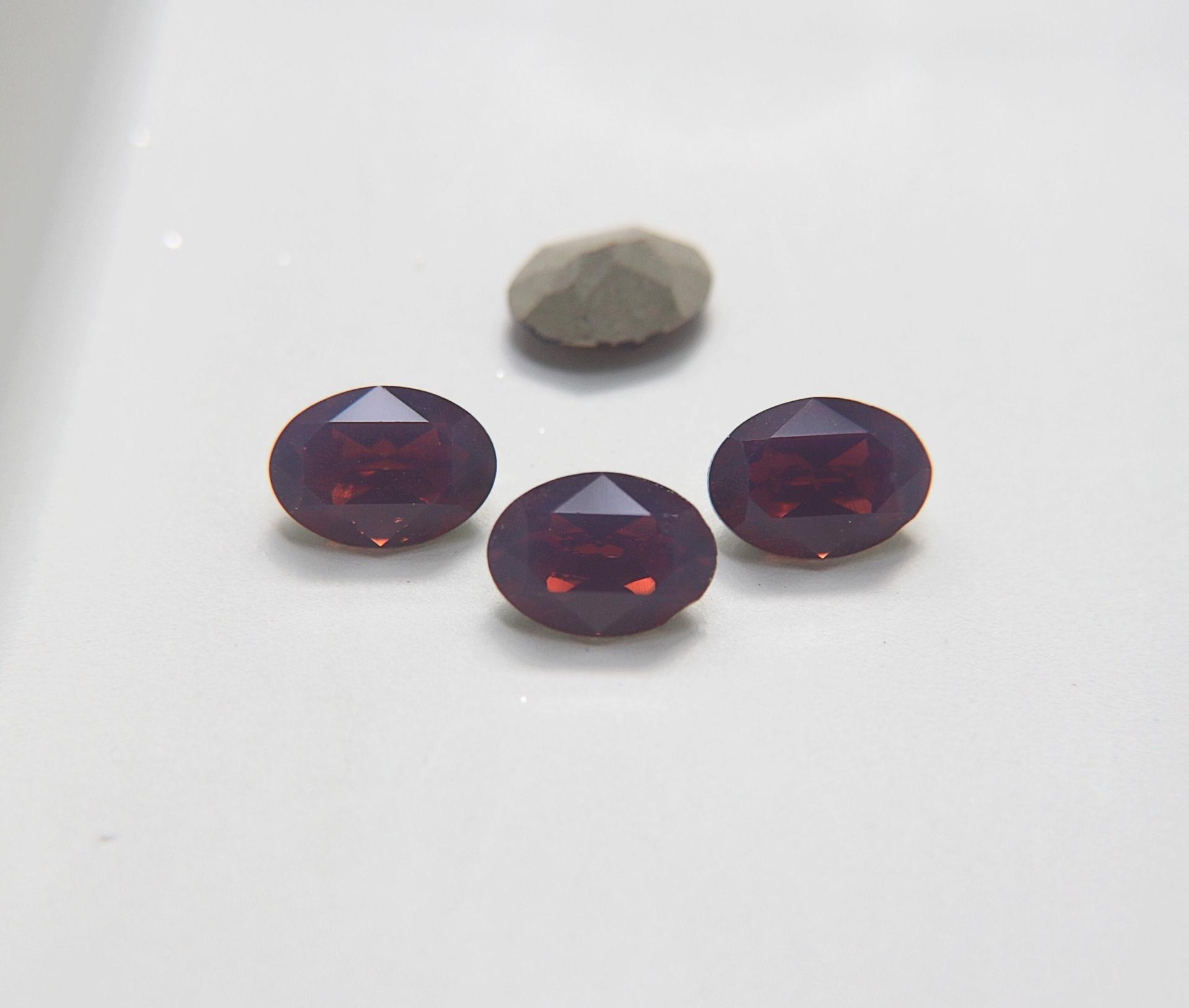 Vintage Swarovski 14x10 mm Crystal Cyclamen Opal Oval Shape 4128/4100 Premier Crystal Rhinestones gemstones, jewlery