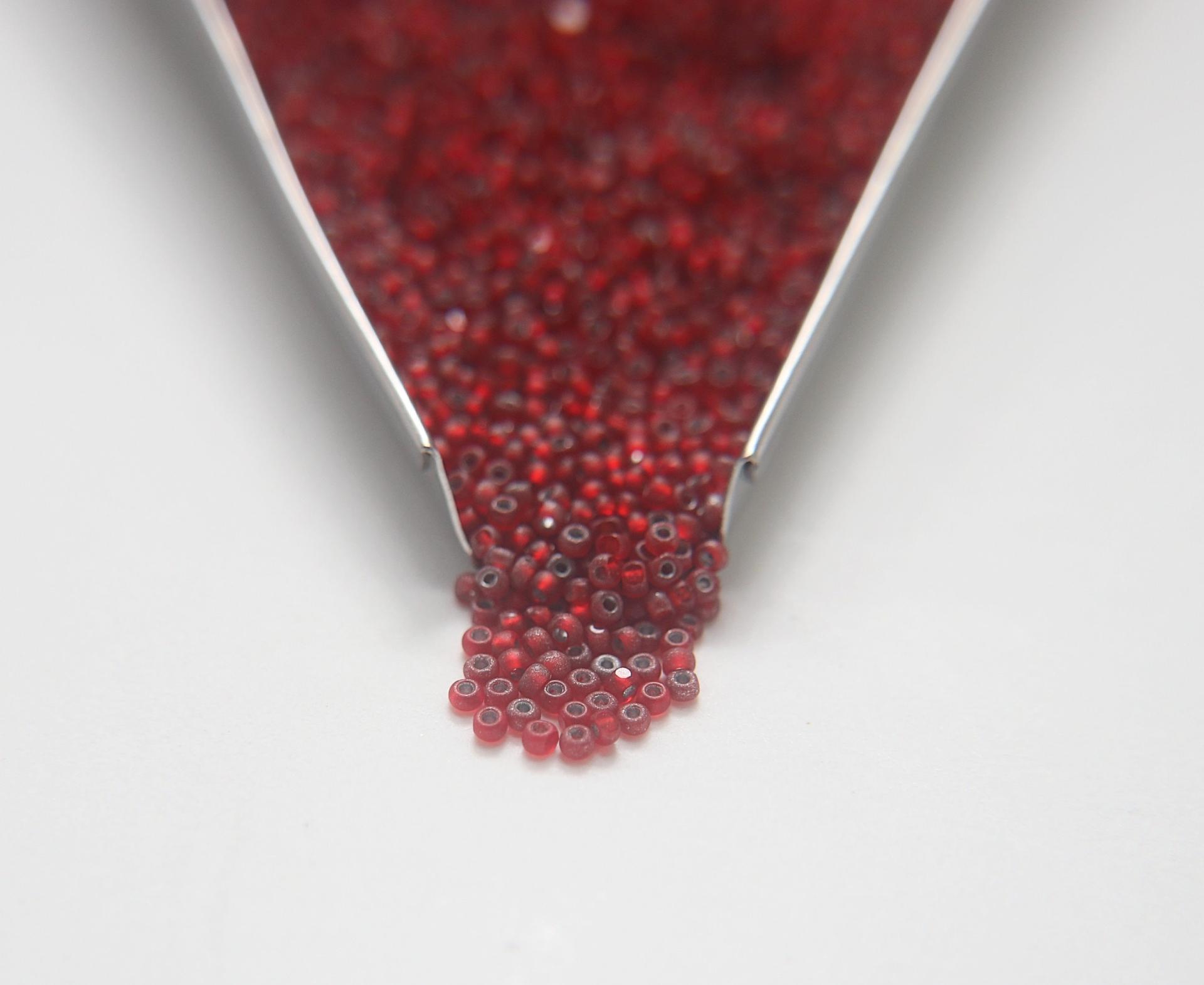 11/0 Charlotte Cut Beads Matt Light Siam Silver Lined 10/20/50/250/500 Grams embroidery materials, jewelry making, native beads