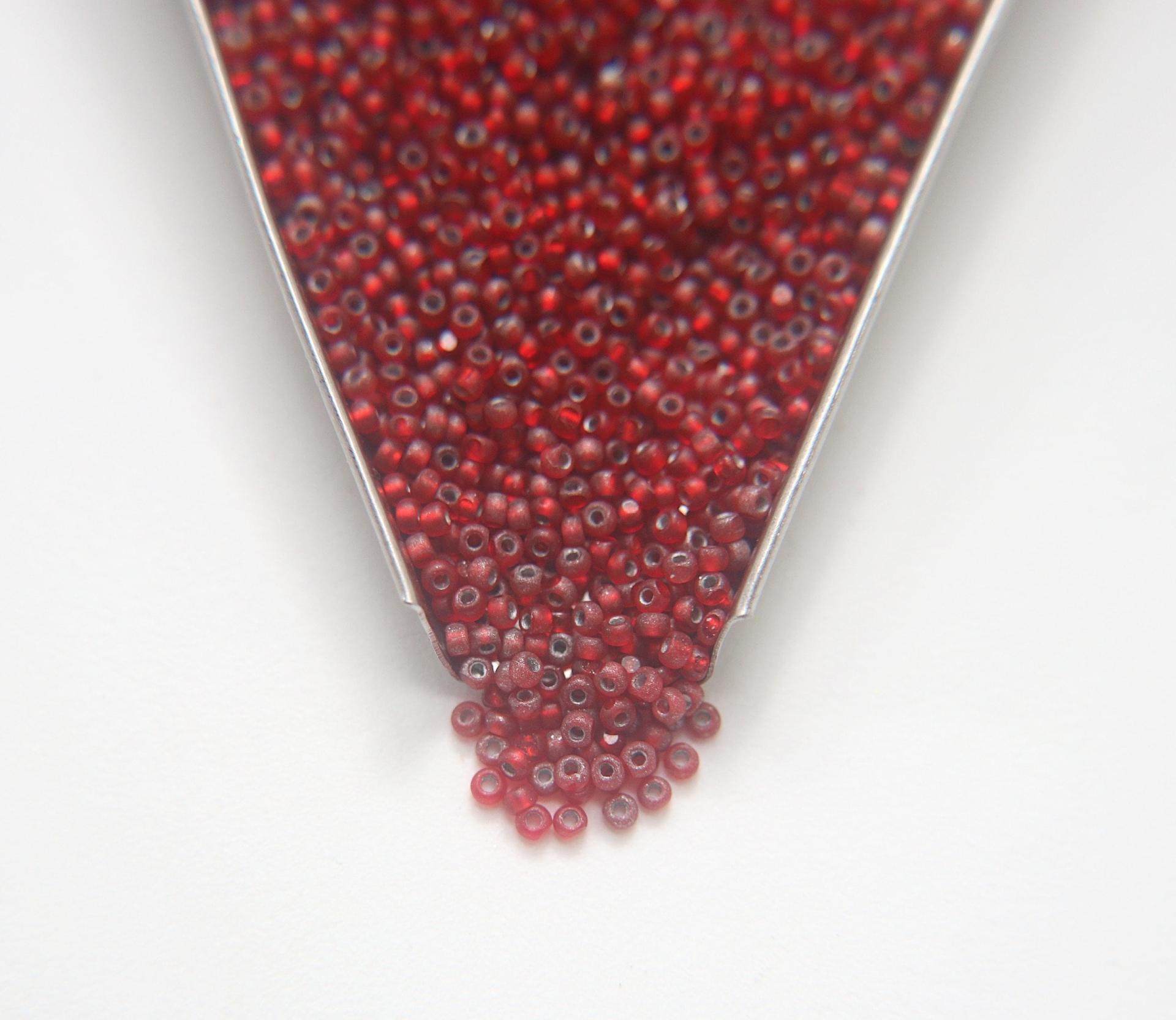 11/0 Charlotte Cut Beads Matt Light Siam Silver Lined 10/20/50/250/500 Grams embroidery materials, jewelry making, native beads