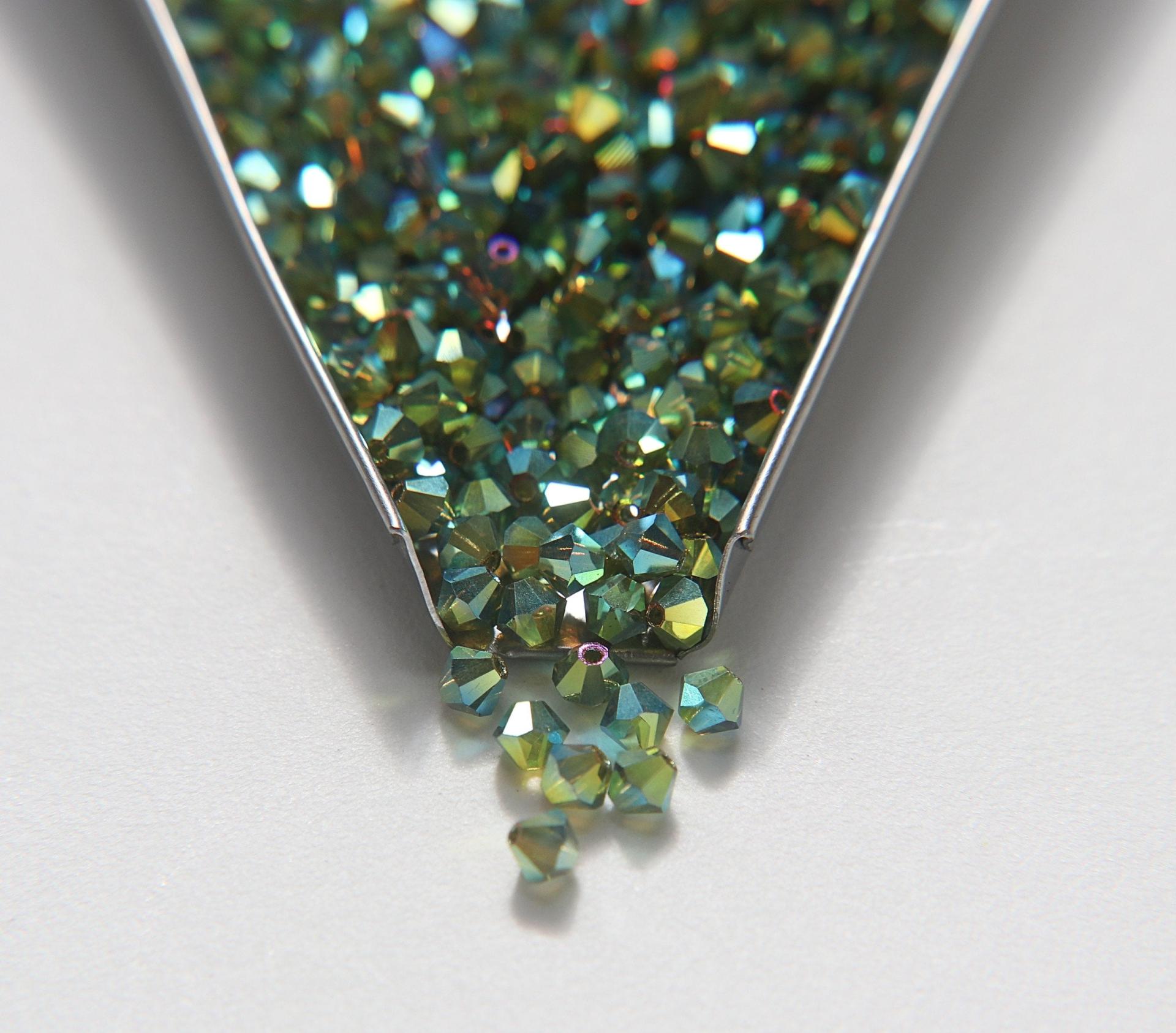 4mm Preciosa Peridot 2X Aurore Boreale Bicones Beads 36/72/144/432/720 Pieces PREMIUM MATERIALS,embroidery materials, jewelry supplies