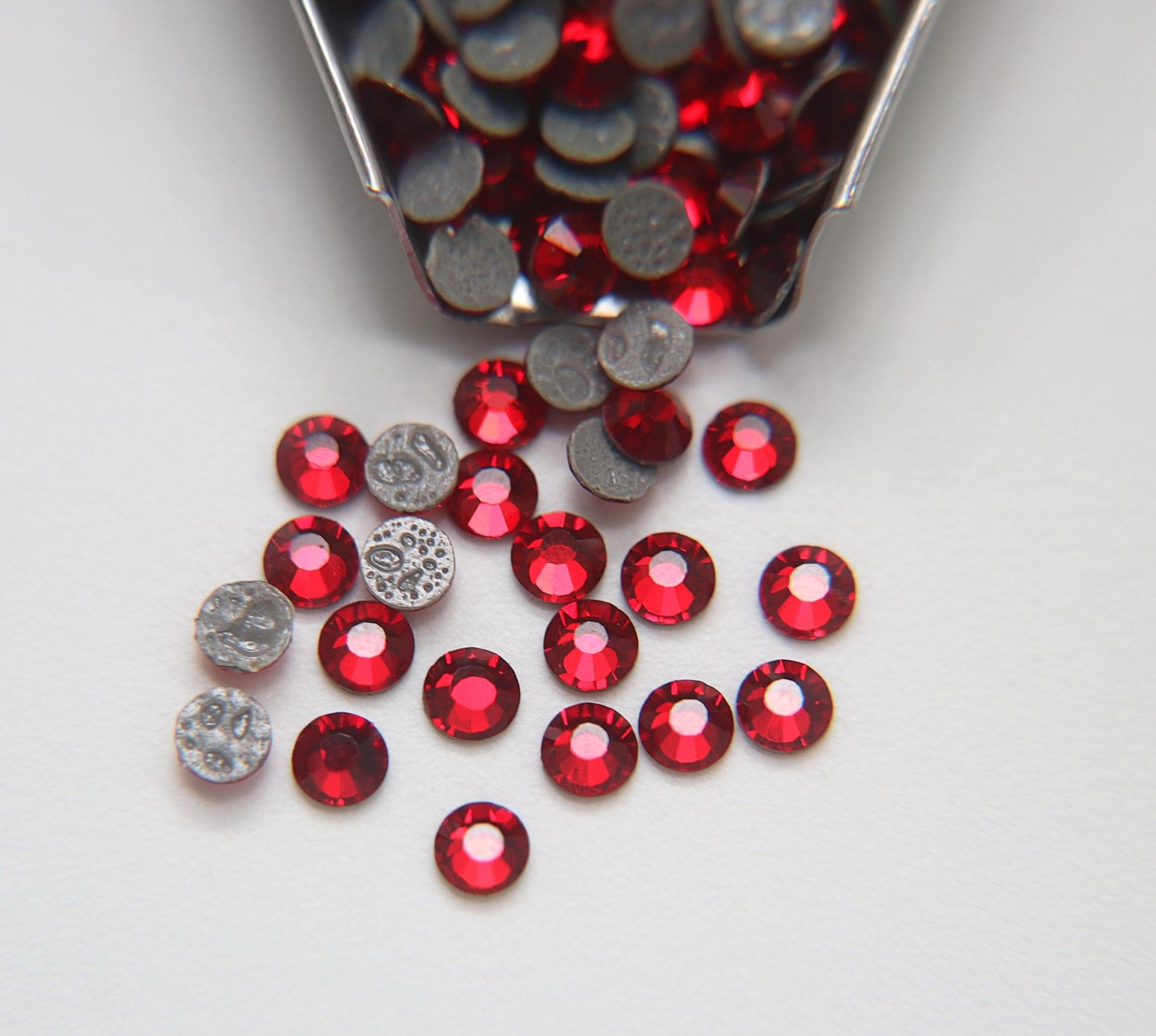 16SS Vintage Preciosa Hotfix Roses 4mm (14 Colors) Made in Czech Republic 72/288/720/1440 Pieces